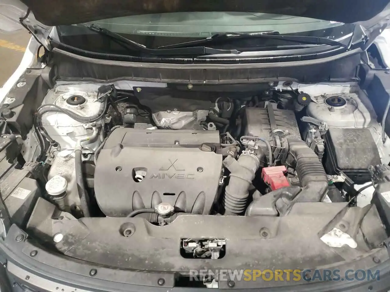 12 Фотография поврежденного автомобиля JA4AR3AU1LU025557 MITSUBISHI OUTLANDER 2020