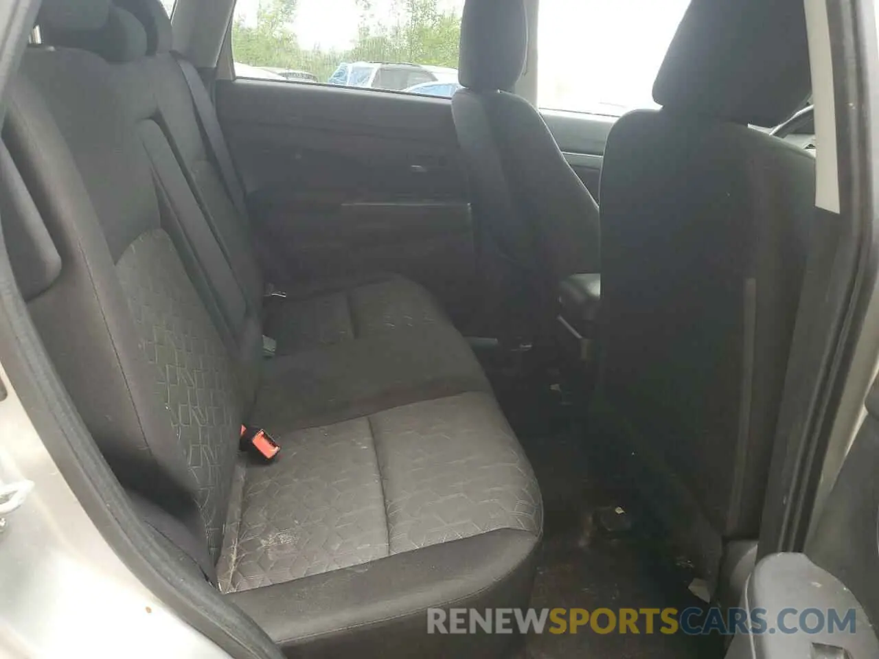 11 Фотография поврежденного автомобиля JA4AR3AU4LU014987 MITSUBISHI OUTLANDER 2020