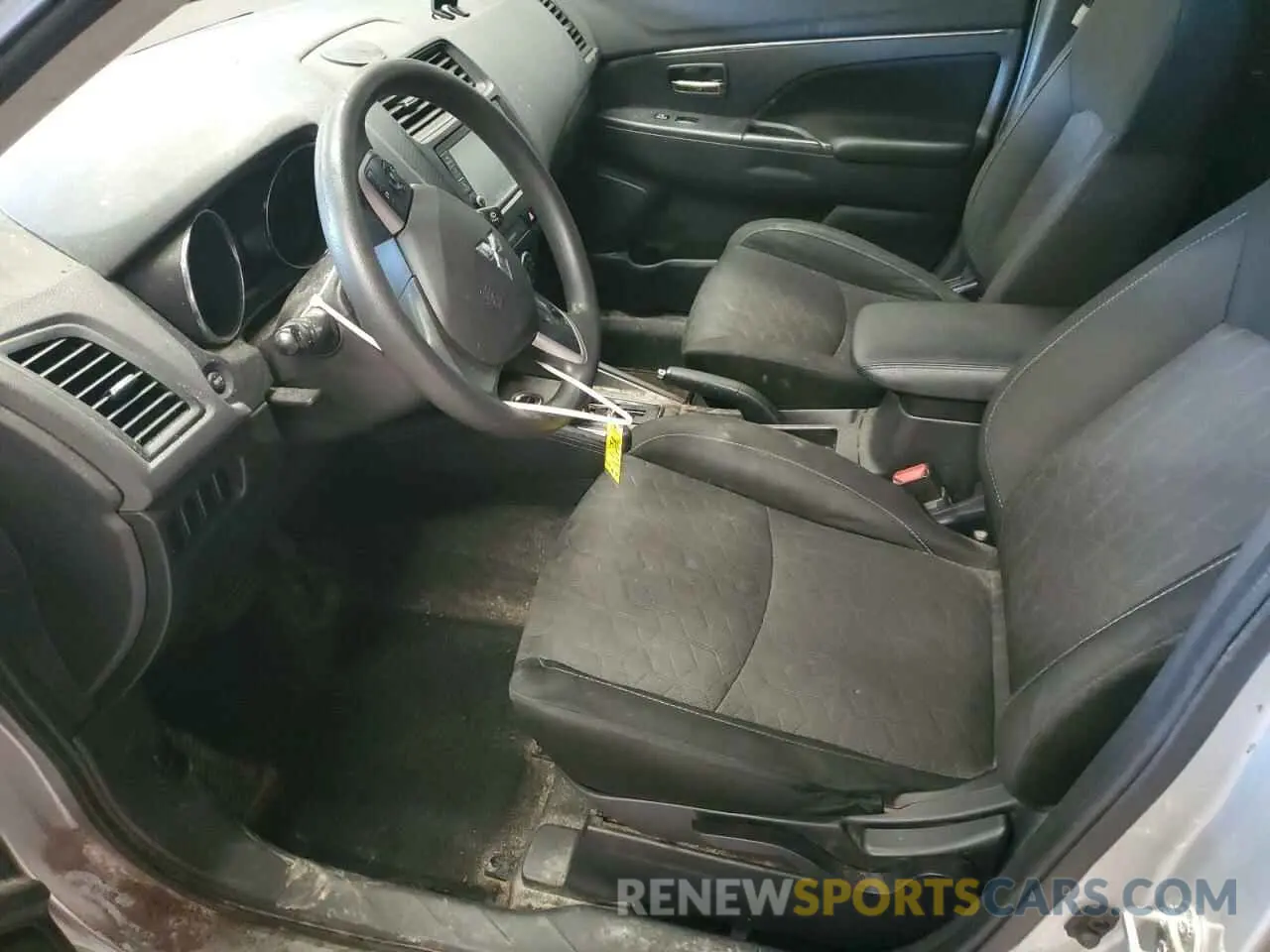 7 Фотография поврежденного автомобиля JA4AR3AU4LU014987 MITSUBISHI OUTLANDER 2020