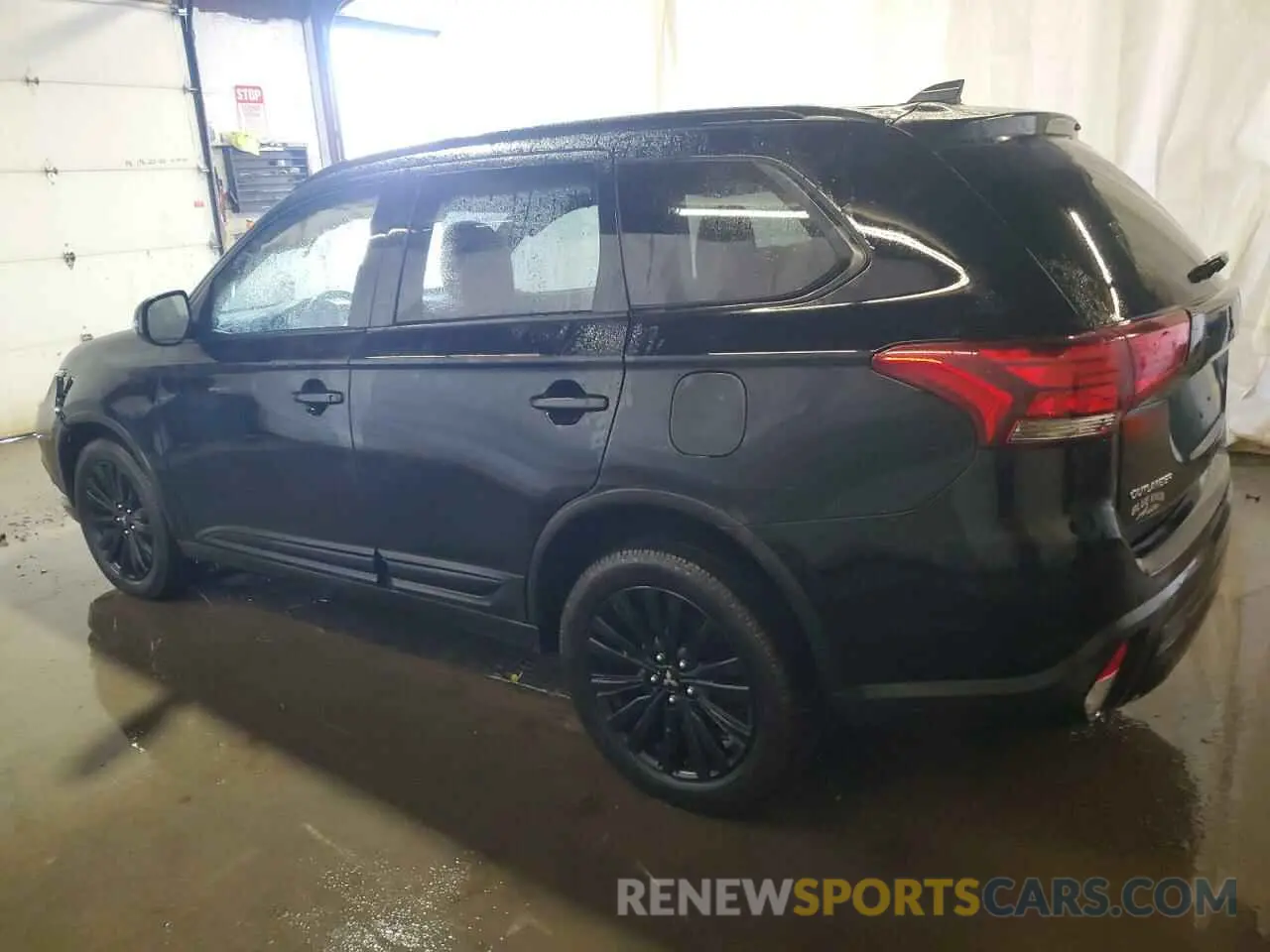 2 Фотография поврежденного автомобиля JA4AZ3A32LZ032401 MITSUBISHI OUTLANDER 2020