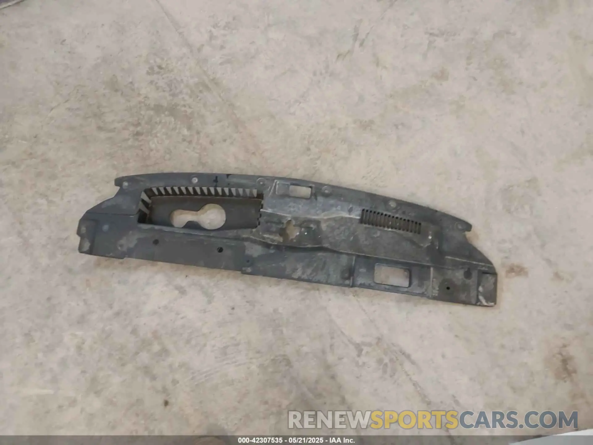 12 Фотография поврежденного автомобиля JA4AZ3A32LZ045956 MITSUBISHI OUTLANDER 2020
