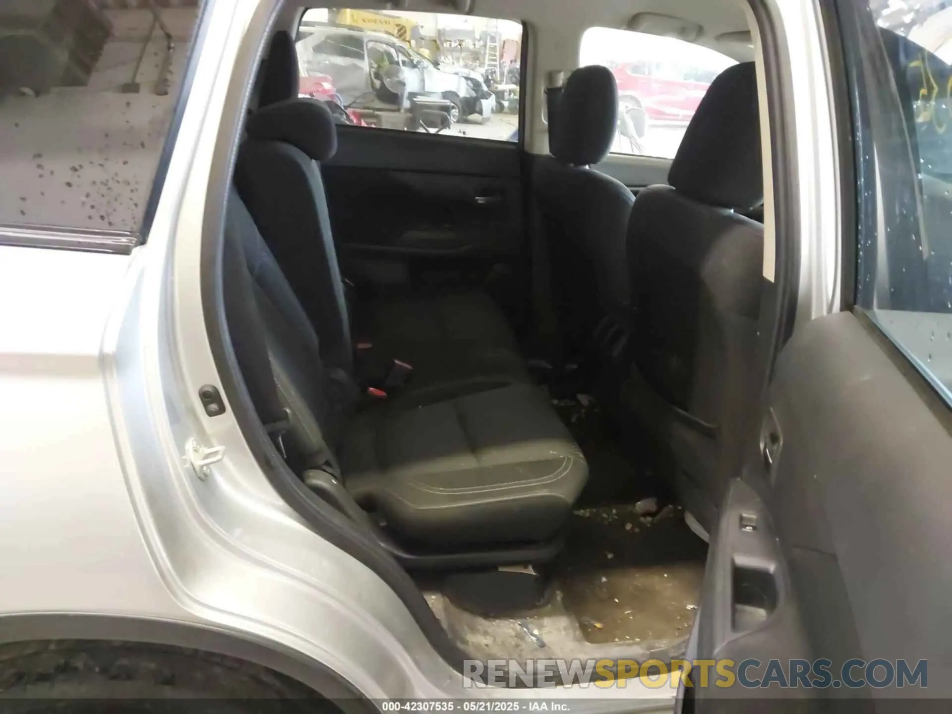 8 Фотография поврежденного автомобиля JA4AZ3A32LZ045956 MITSUBISHI OUTLANDER 2020
