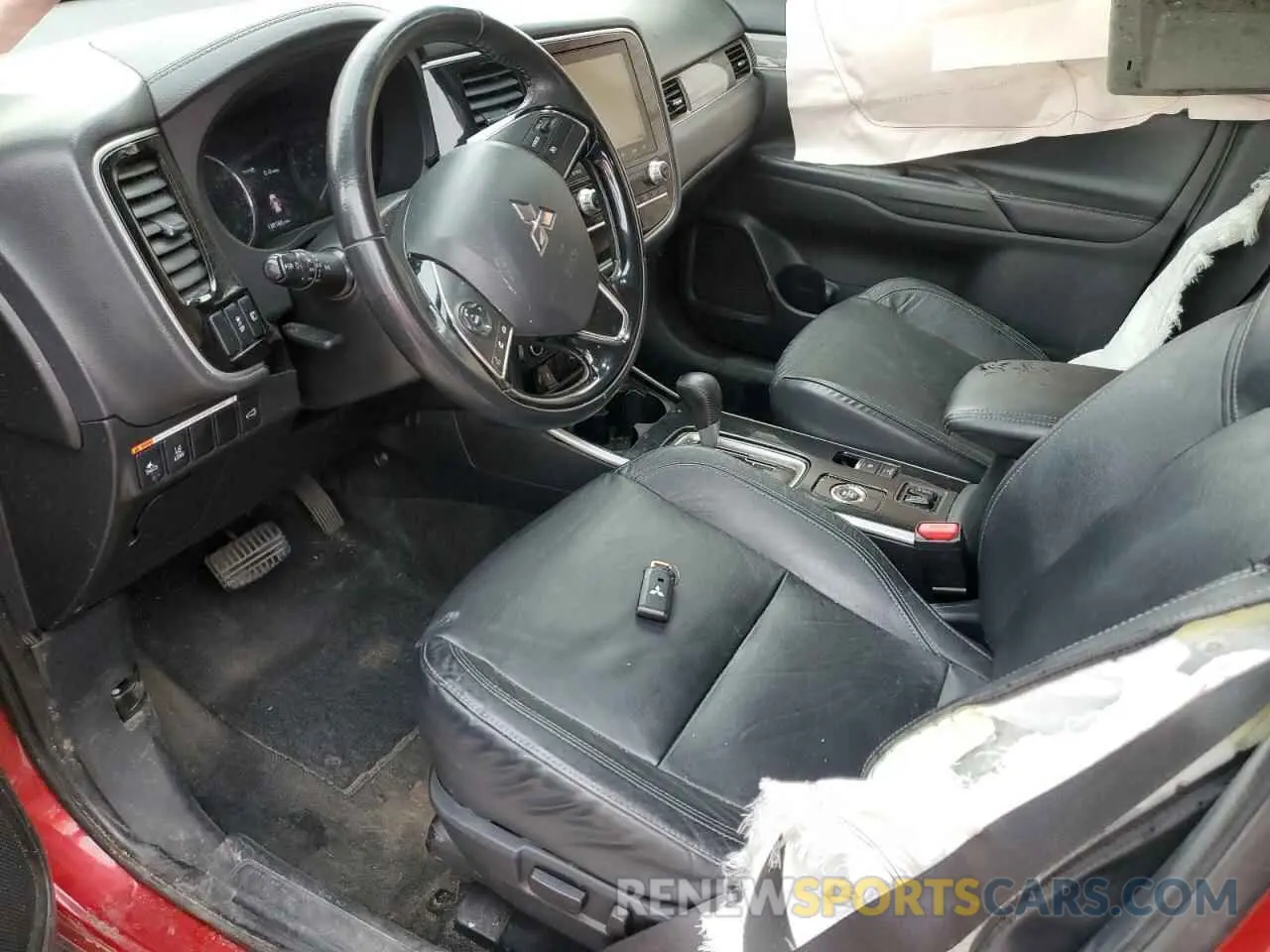 7 Photograph of a damaged car JA4AZ3A33LZ025571 MITSUBISHI OUTLANDER 2020