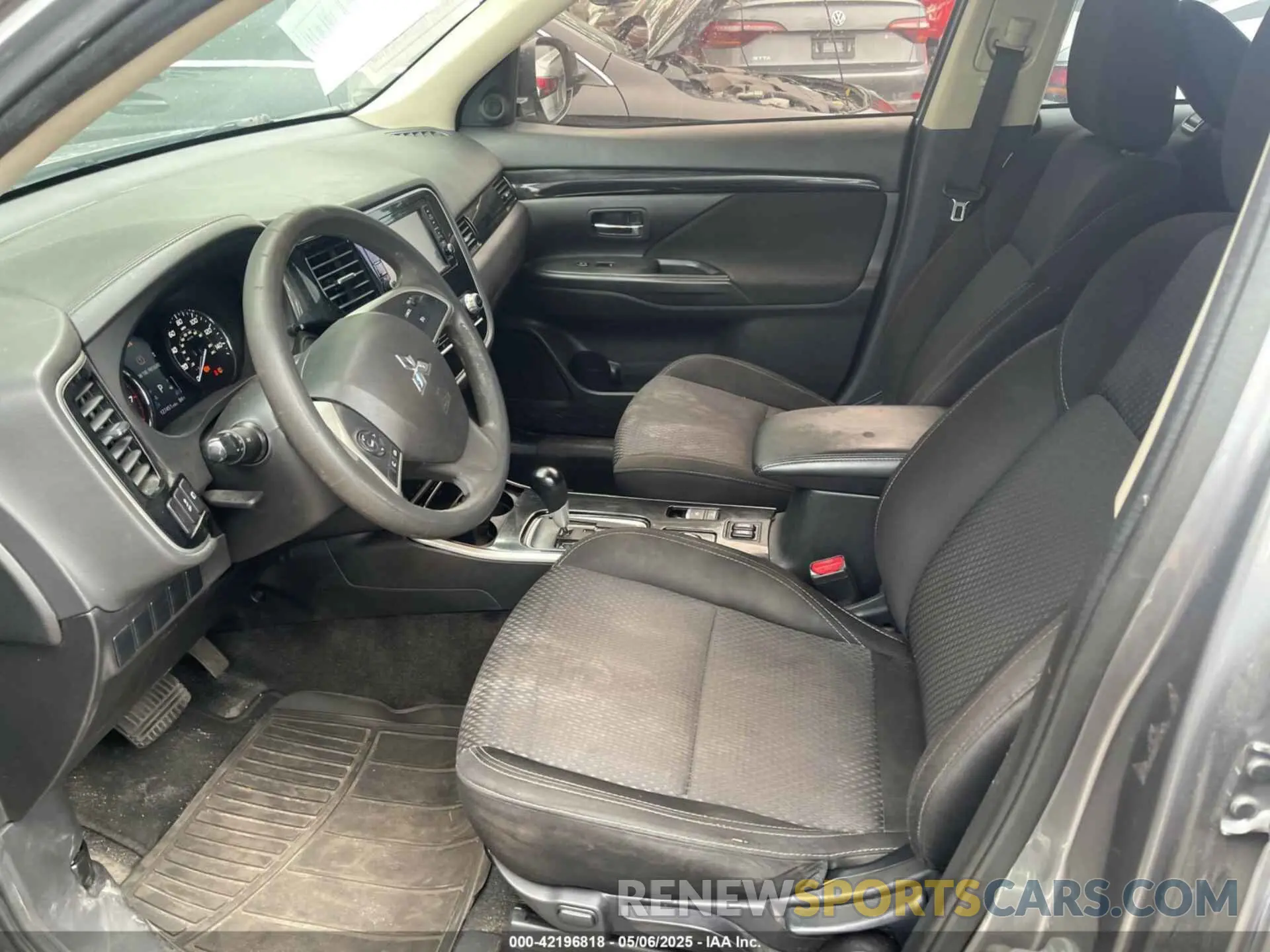 5 Фотография поврежденного автомобиля JA4AZ3A33LZ026770 MITSUBISHI OUTLANDER 2020