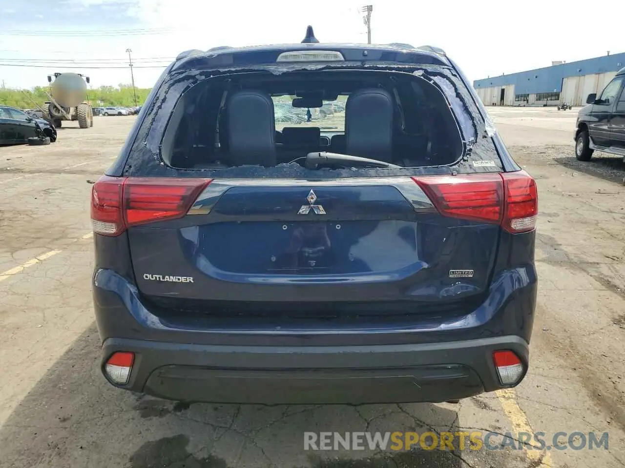 6 Photograph of a damaged car JA4AZ3A33LZ040846 MITSUBISHI OUTLANDER 2020