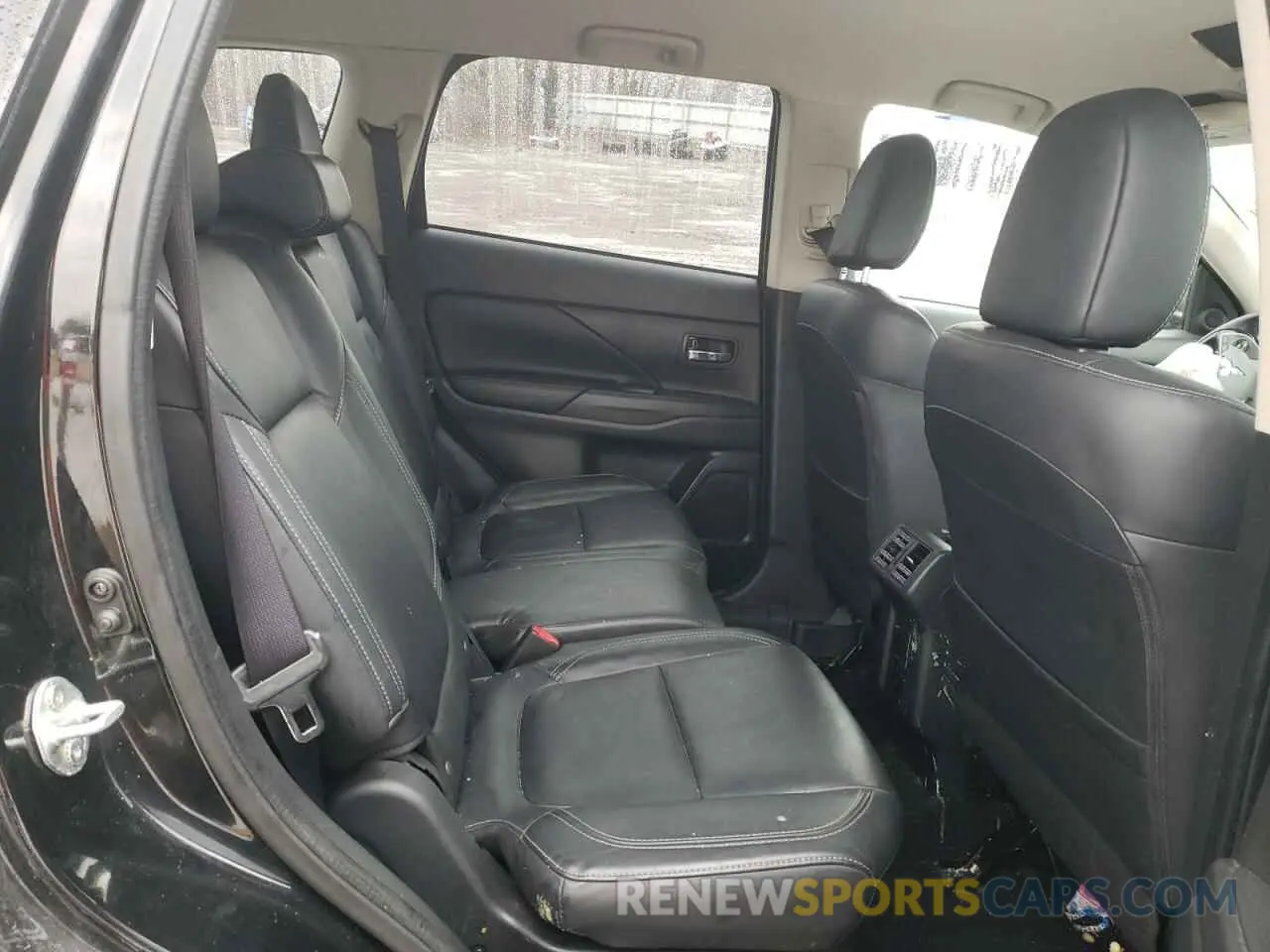 11 Фотография поврежденного автомобиля JA4AZ3A34LZ017690 MITSUBISHI OUTLANDER 2020