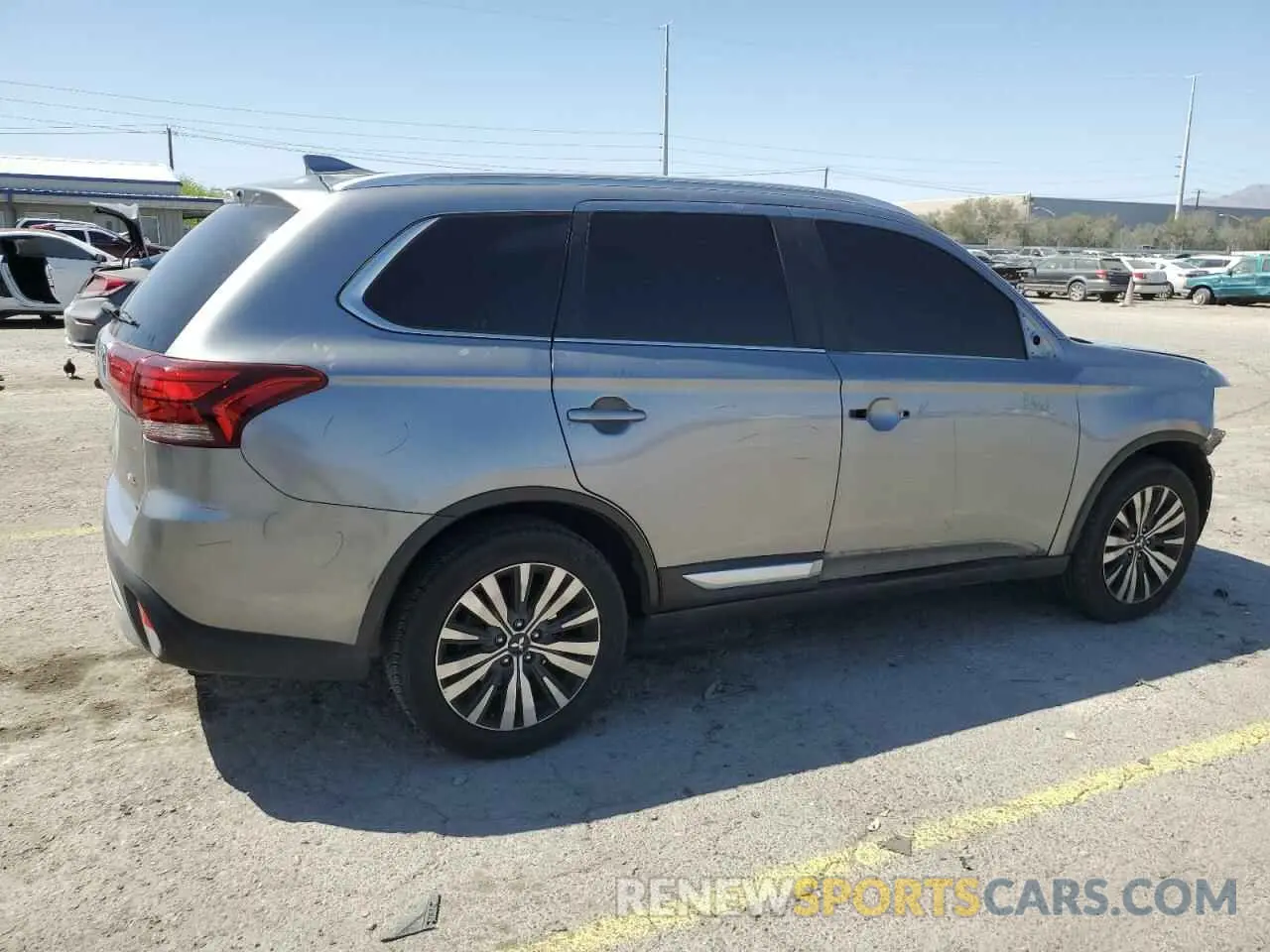 3 Photograph of a damaged car JA4AZ3A34LZ020315 MITSUBISHI OUTLANDER 2020