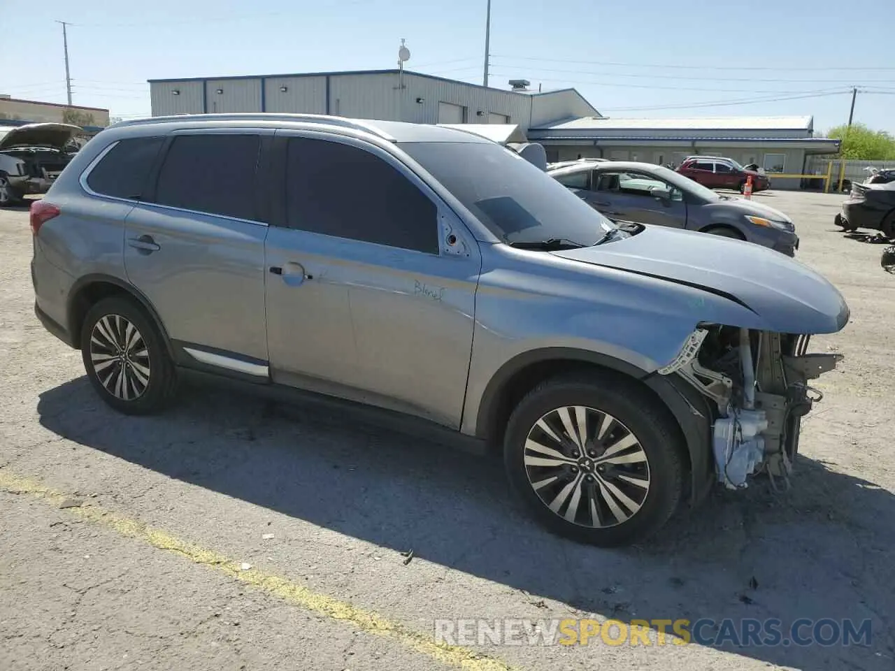 4 Photograph of a damaged car JA4AZ3A34LZ020315 MITSUBISHI OUTLANDER 2020