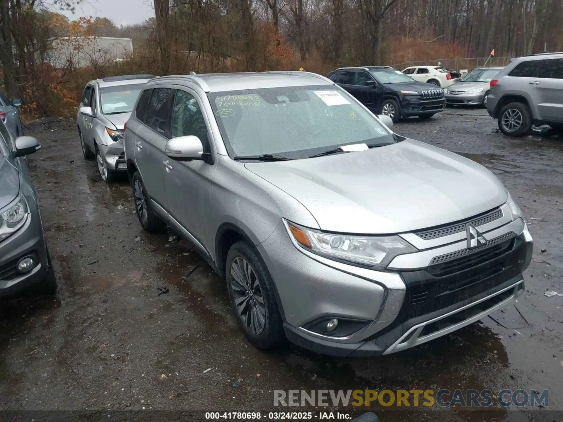 1 Photograph of a damaged car JA4AZ3A34LZ034022 MITSUBISHI OUTLANDER 2020