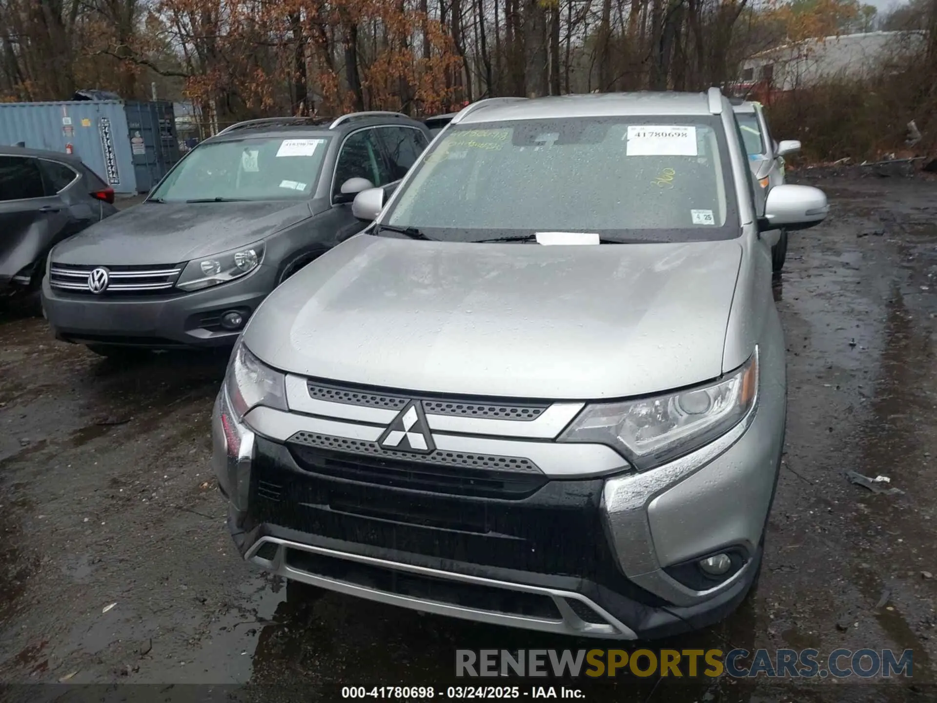 11 Photograph of a damaged car JA4AZ3A34LZ034022 MITSUBISHI OUTLANDER 2020