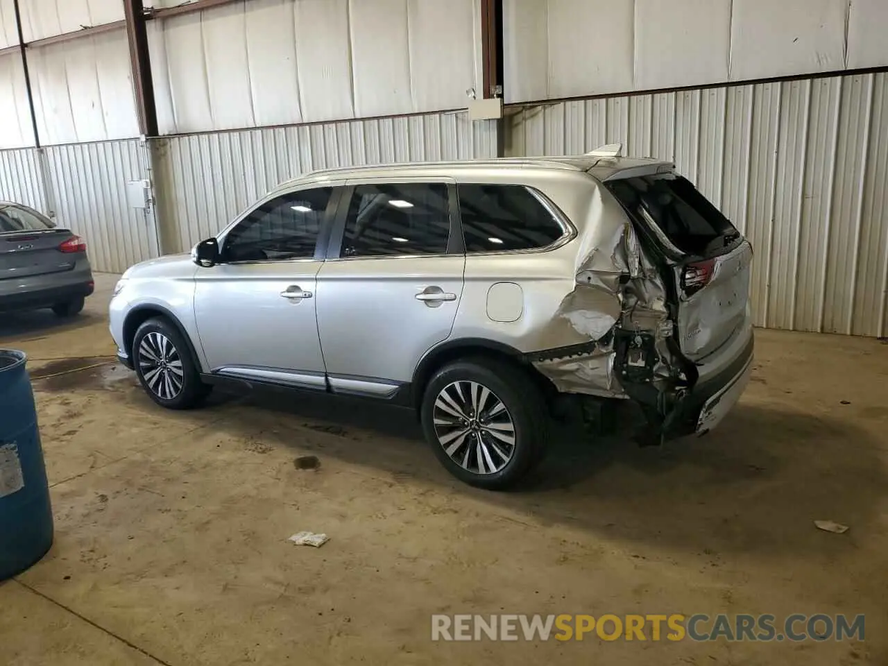 2 Photograph of a damaged car JA4AZ3A36LZ030649 MITSUBISHI OUTLANDER 2020
