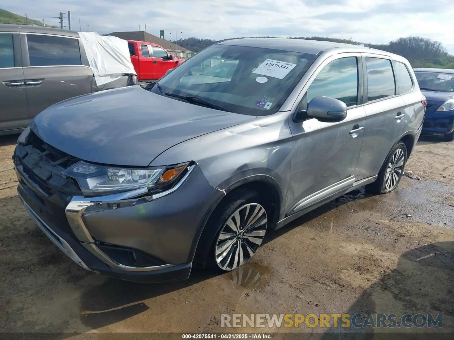 2 Photograph of a damaged car JA4AZ3A36LZ043837 MITSUBISHI OUTLANDER 2020