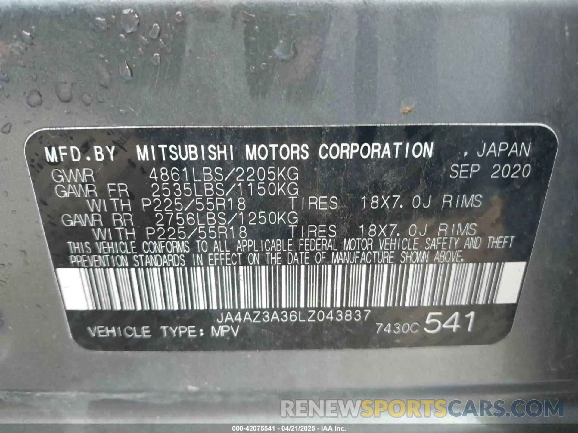 9 Photograph of a damaged car JA4AZ3A36LZ043837 MITSUBISHI OUTLANDER 2020