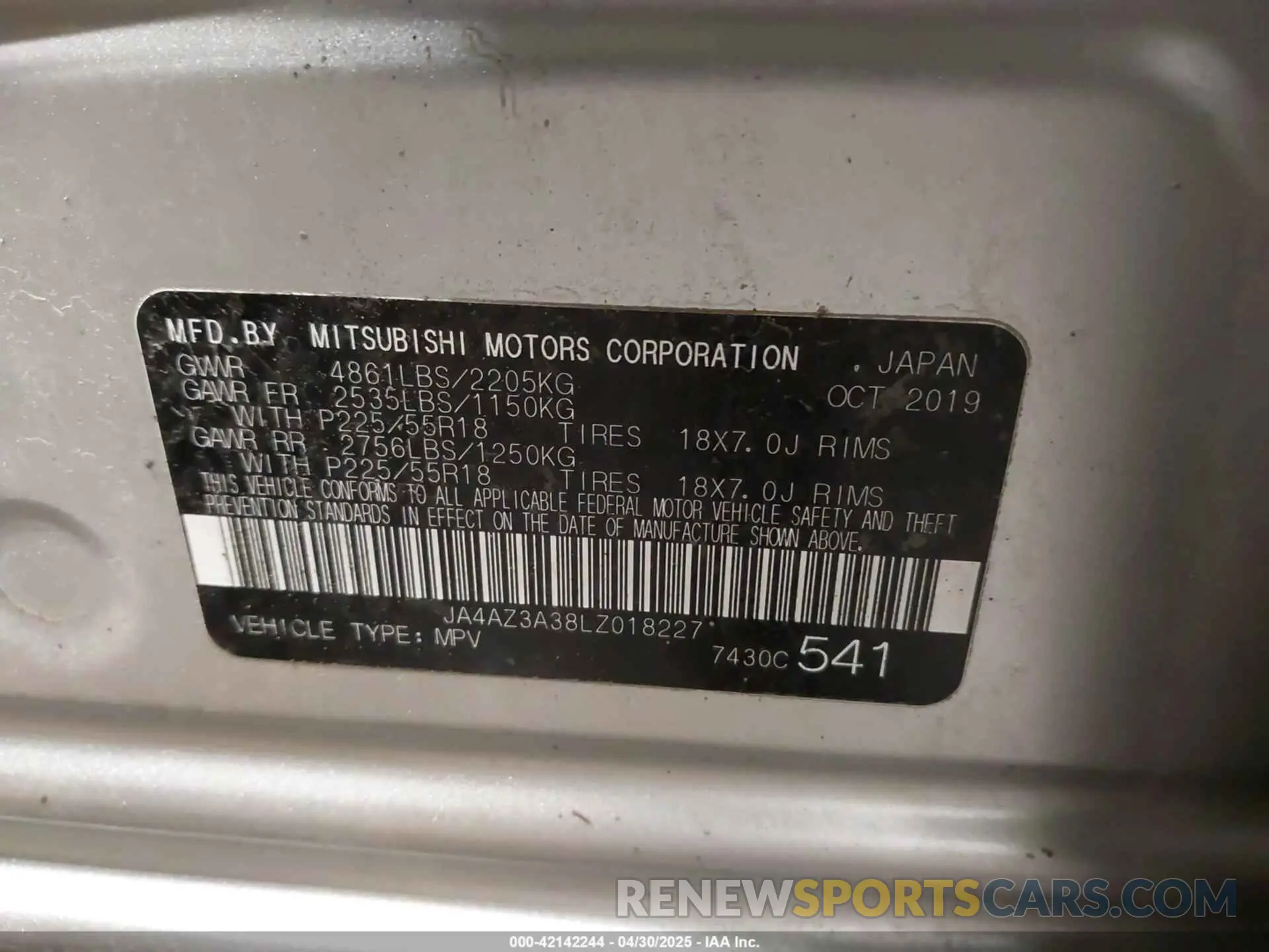 9 Photograph of a damaged car JA4AZ3A38LZ018227 MITSUBISHI OUTLANDER 2020