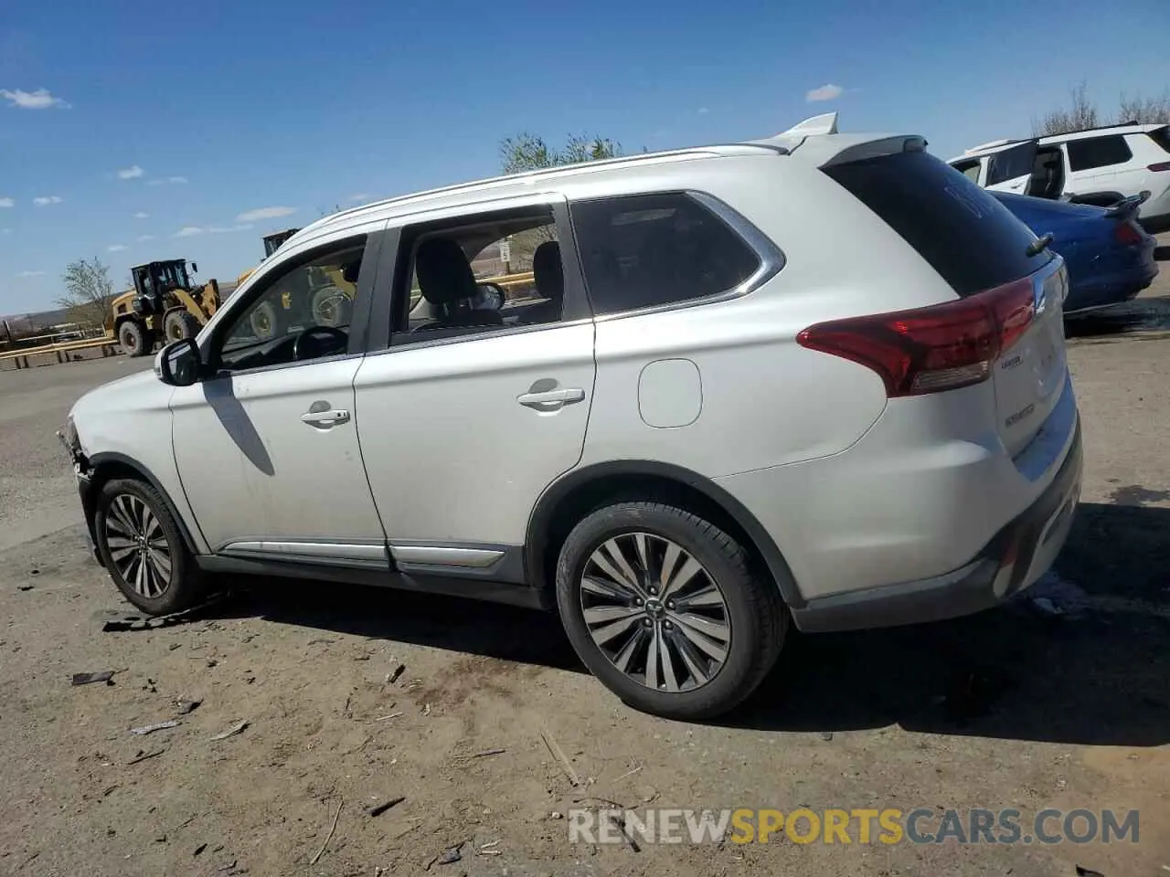 2 Photograph of a damaged car JA4AZ3A38LZ024870 MITSUBISHI OUTLANDER 2020