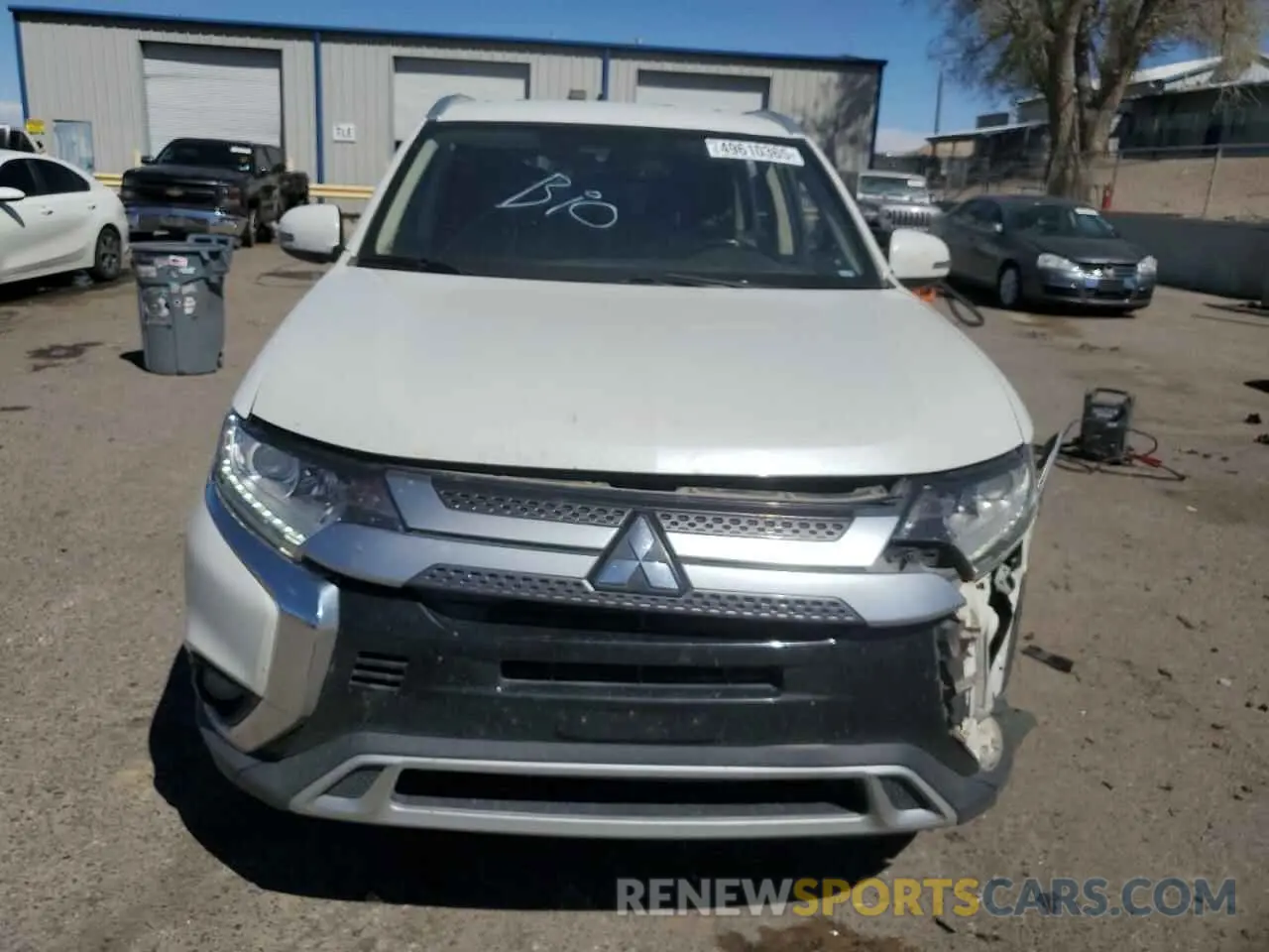 5 Photograph of a damaged car JA4AZ3A38LZ024870 MITSUBISHI OUTLANDER 2020