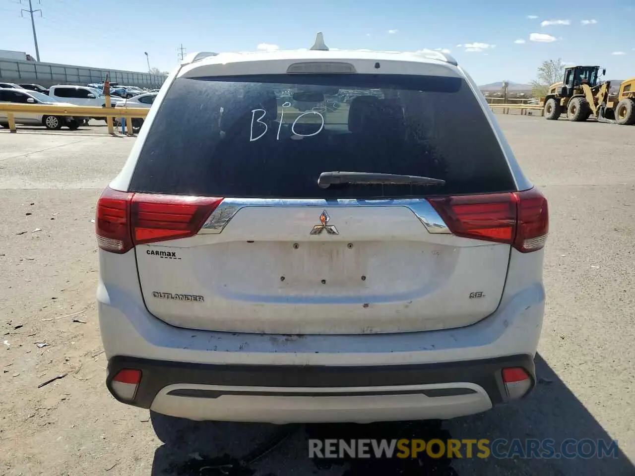 6 Photograph of a damaged car JA4AZ3A38LZ024870 MITSUBISHI OUTLANDER 2020