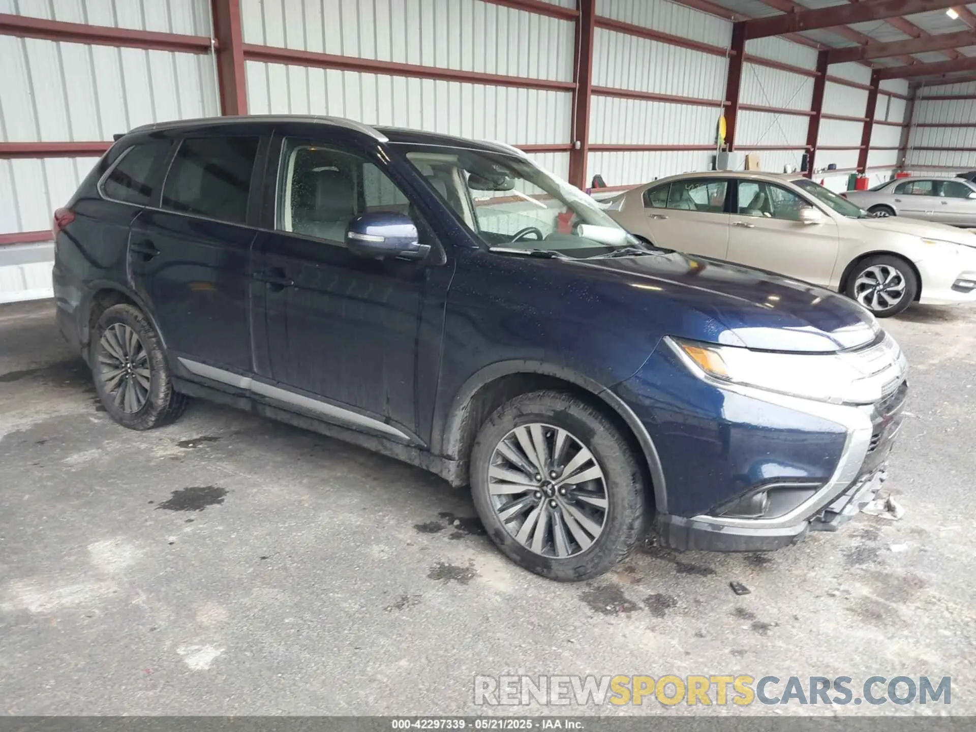 1 Фотография поврежденного автомобиля JA4AZ3A3XLZ004667 MITSUBISHI OUTLANDER 2020