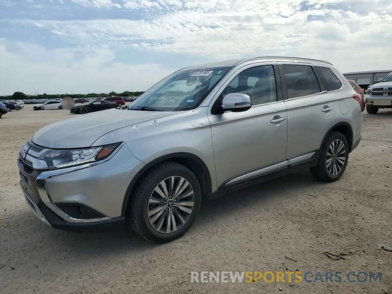 1 Фотография поврежденного автомобиля JA4AZ3A3XLZ038205 MITSUBISHI OUTLANDER 2020