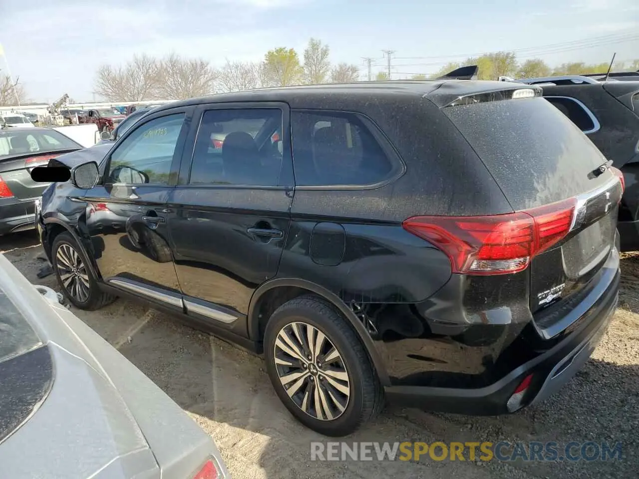2 Photograph of a damaged car JA4AZ3A3XLZ046983 MITSUBISHI OUTLANDER 2020