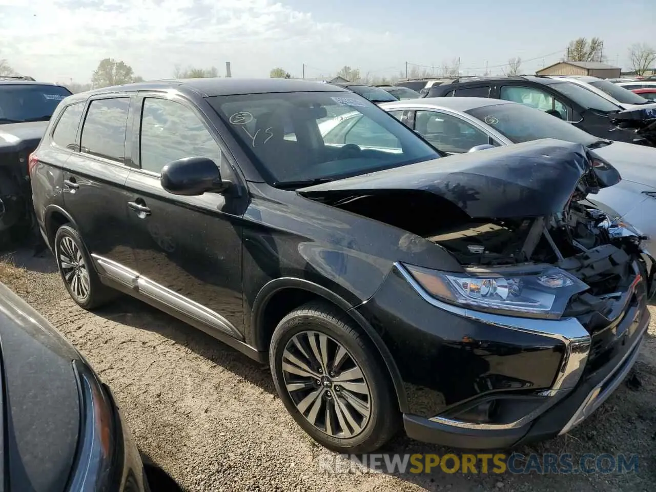 4 Photograph of a damaged car JA4AZ3A3XLZ046983 MITSUBISHI OUTLANDER 2020