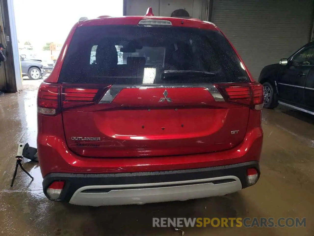 6 Фотография поврежденного автомобиля JA4JZ4AX5LZ042073 MITSUBISHI OUTLANDER 2020