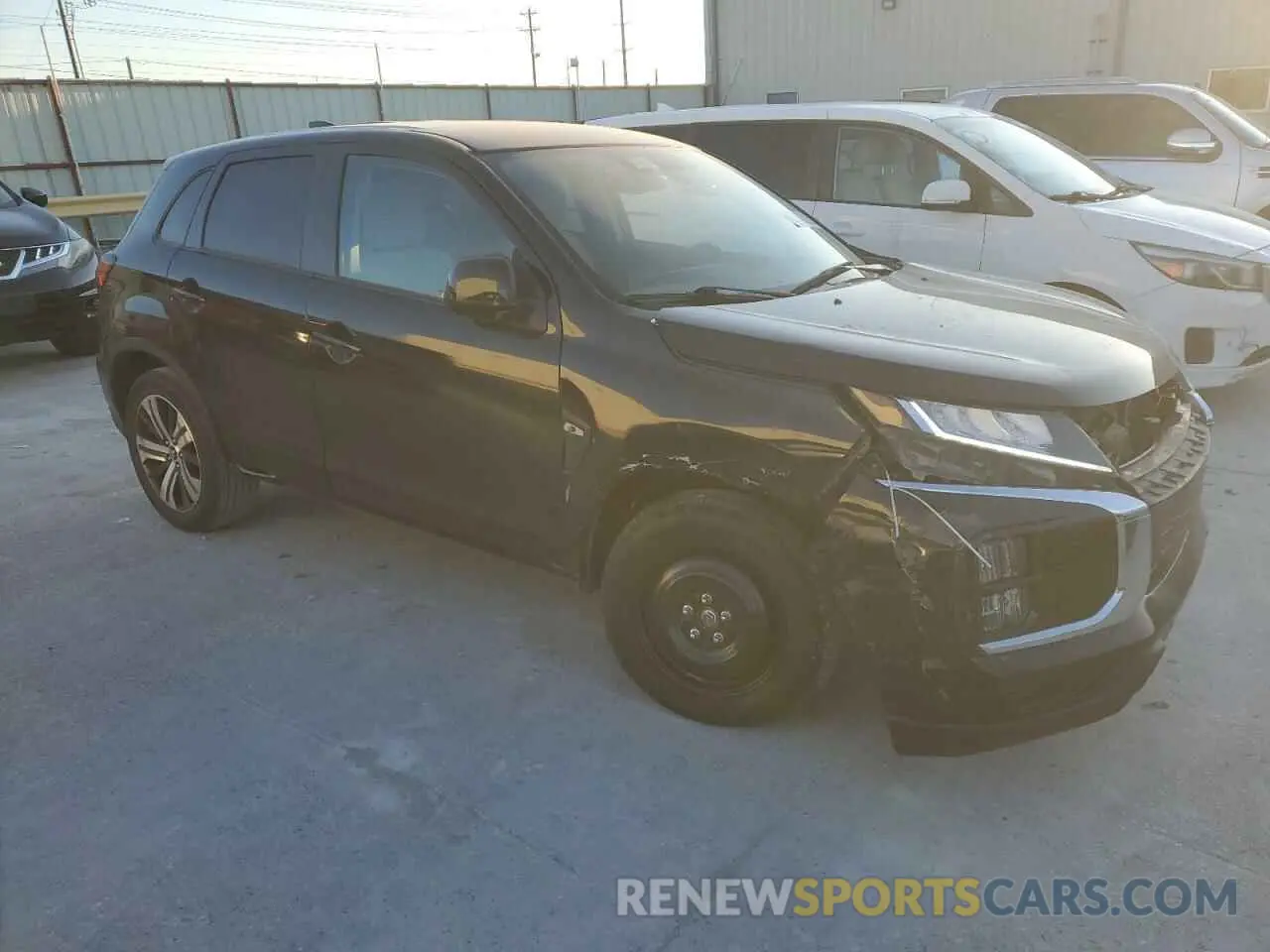 4 Фотография поврежденного автомобиля JA4APUAU5MU005700 MITSUBISHI OUTLANDER 2021