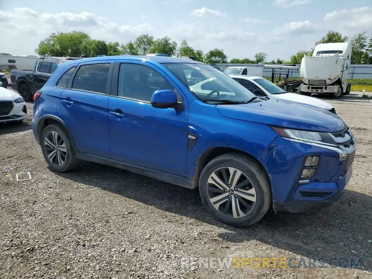 4 Photograph of a damaged car JA4APUAU5MU008967 MITSUBISHI OUTLANDER 2021