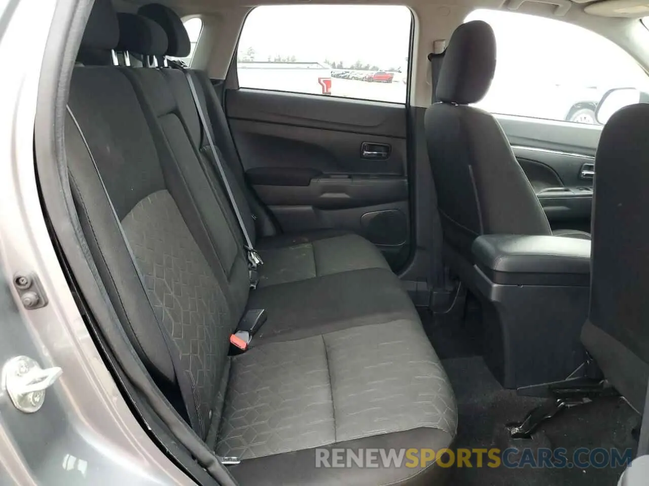 10 Фотография поврежденного автомобиля JA4APUAU6MU035840 MITSUBISHI OUTLANDER 2021