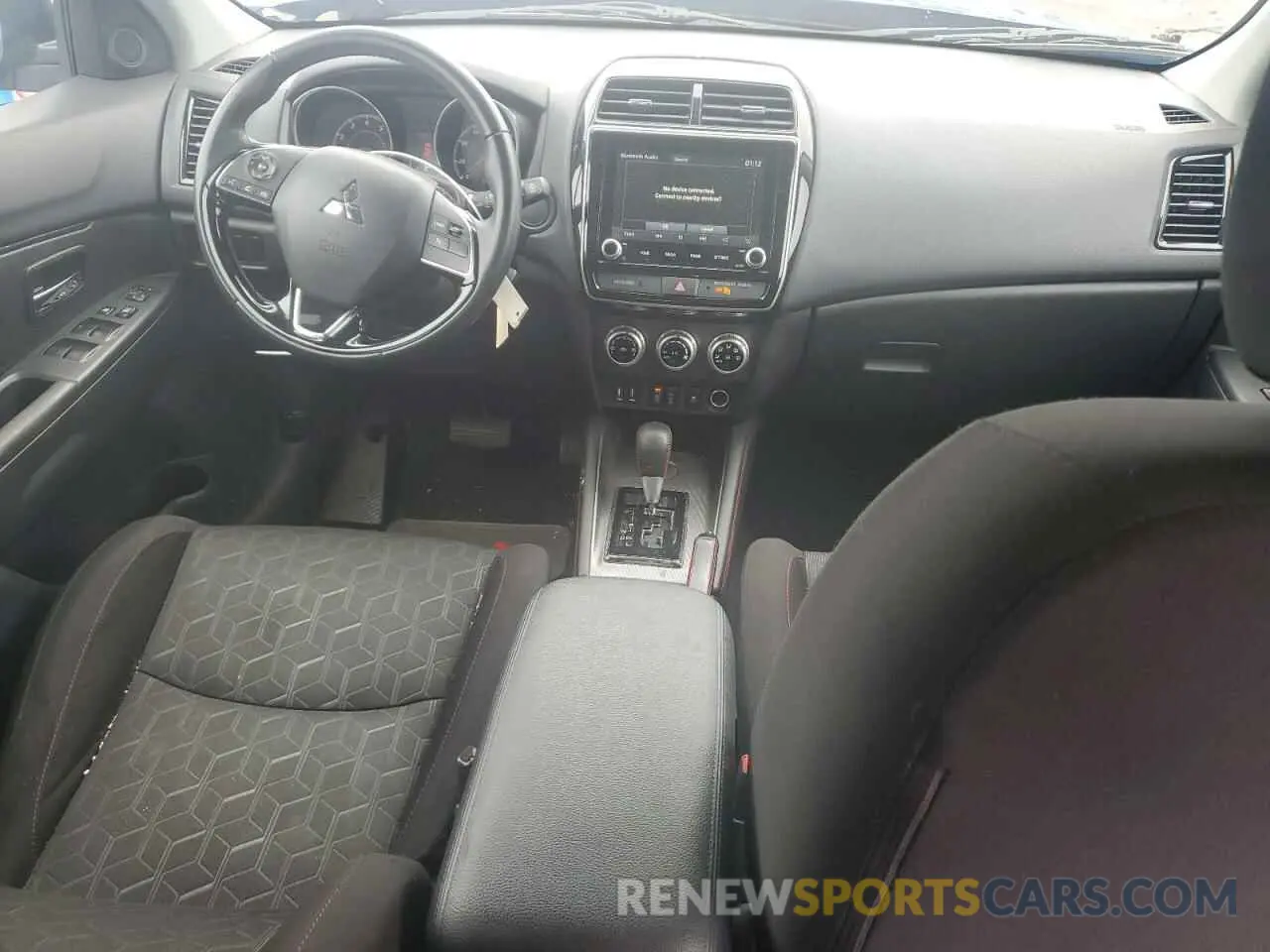 8 Фотография поврежденного автомобиля JA4APUAUXMU000427 MITSUBISHI OUTLANDER 2021