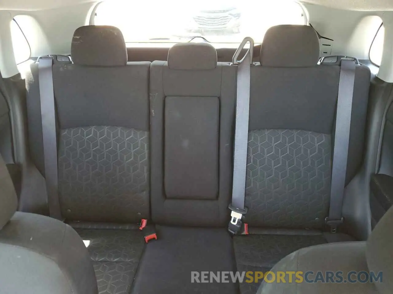 10 Фотография поврежденного автомобиля JA4APUAUXMU011864 MITSUBISHI OUTLANDER 2021