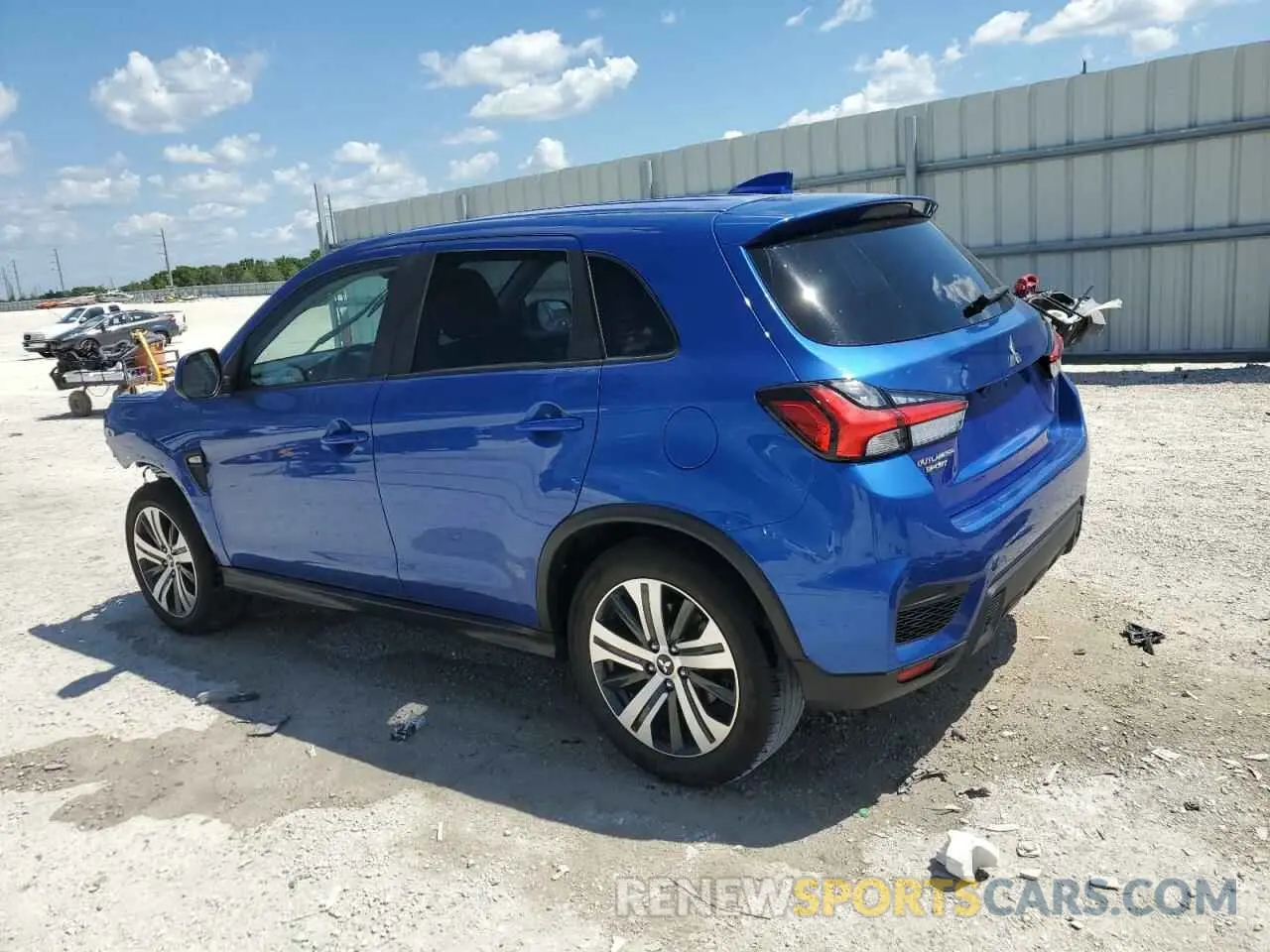 2 Фотография поврежденного автомобиля JA4APUAUXMU011864 MITSUBISHI OUTLANDER 2021