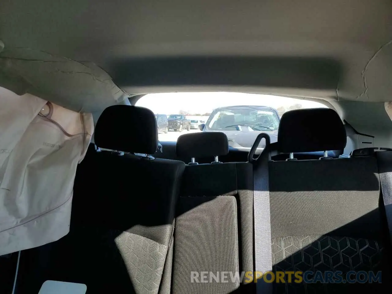 10 Фотография поврежденного автомобиля JA4APUAUXMU029409 MITSUBISHI OUTLANDER 2021