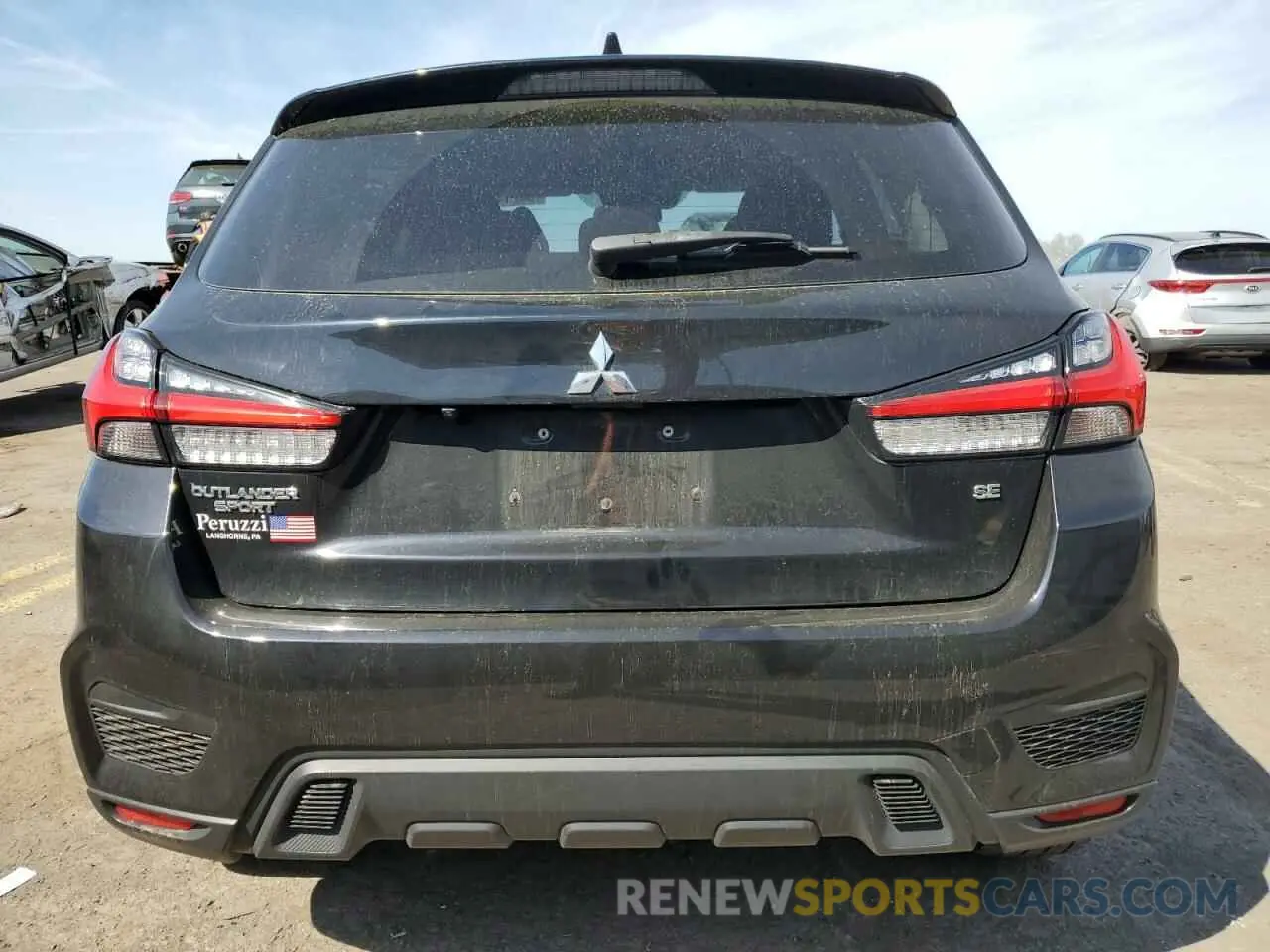 6 Photograph of a damaged car JA4APVAU1MU012505 MITSUBISHI OUTLANDER 2021
