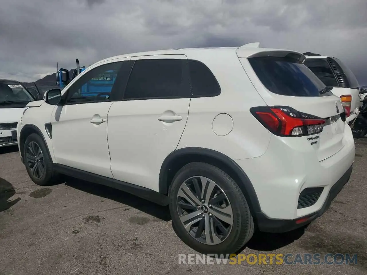 2 Photograph of a damaged car JA4APVAU8MU010203 MITSUBISHI OUTLANDER 2021