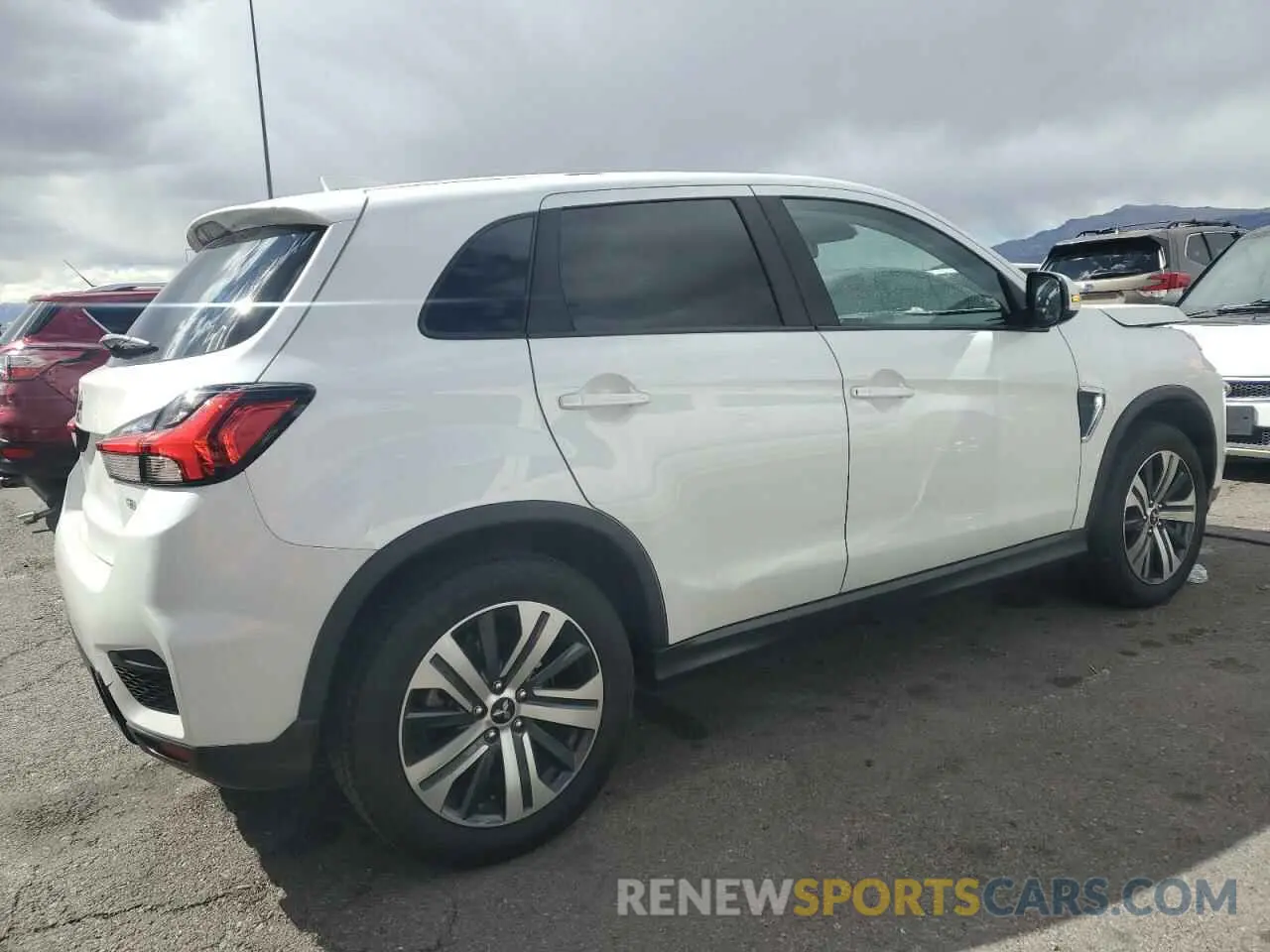 3 Photograph of a damaged car JA4APVAU8MU010203 MITSUBISHI OUTLANDER 2021