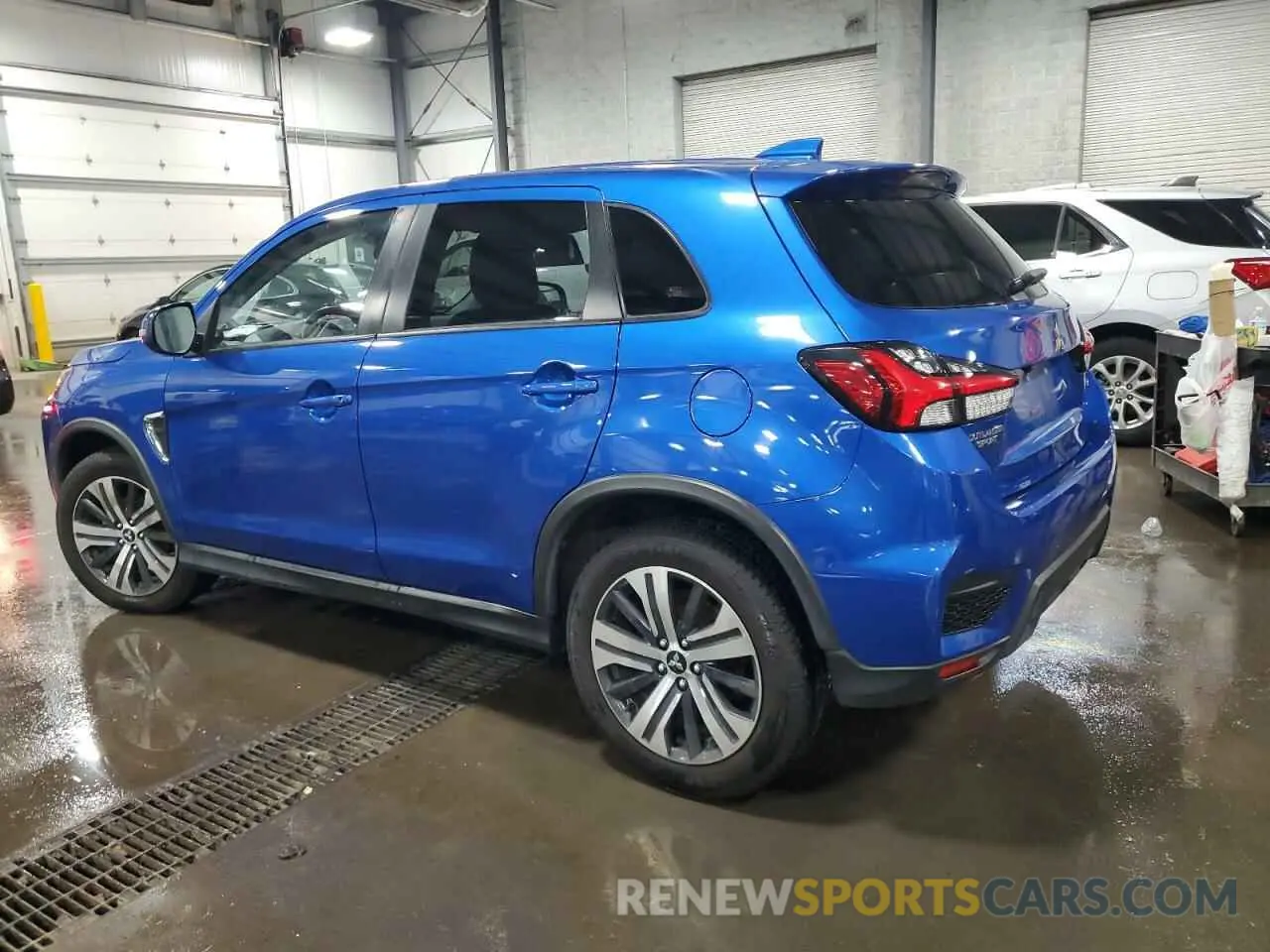 2 Фотография поврежденного автомобиля JA4APVAU8MU025865 MITSUBISHI OUTLANDER 2021