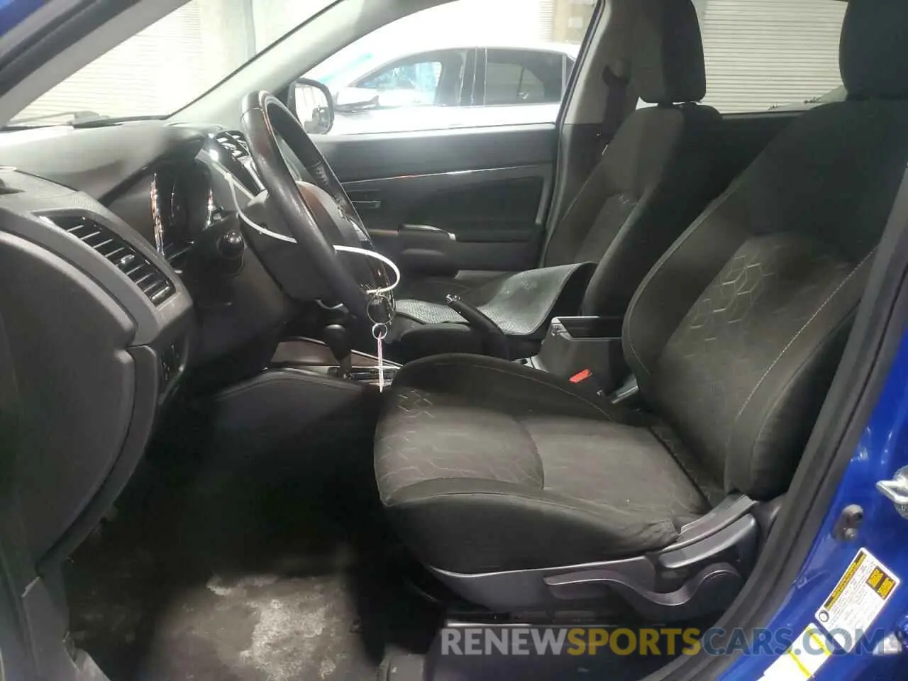 7 Фотография поврежденного автомобиля JA4APVAU8MU025865 MITSUBISHI OUTLANDER 2021