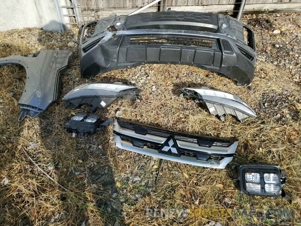 13 Photograph of a damaged car JA4ARUAU2MU017913 MITSUBISHI OUTLANDER 2021