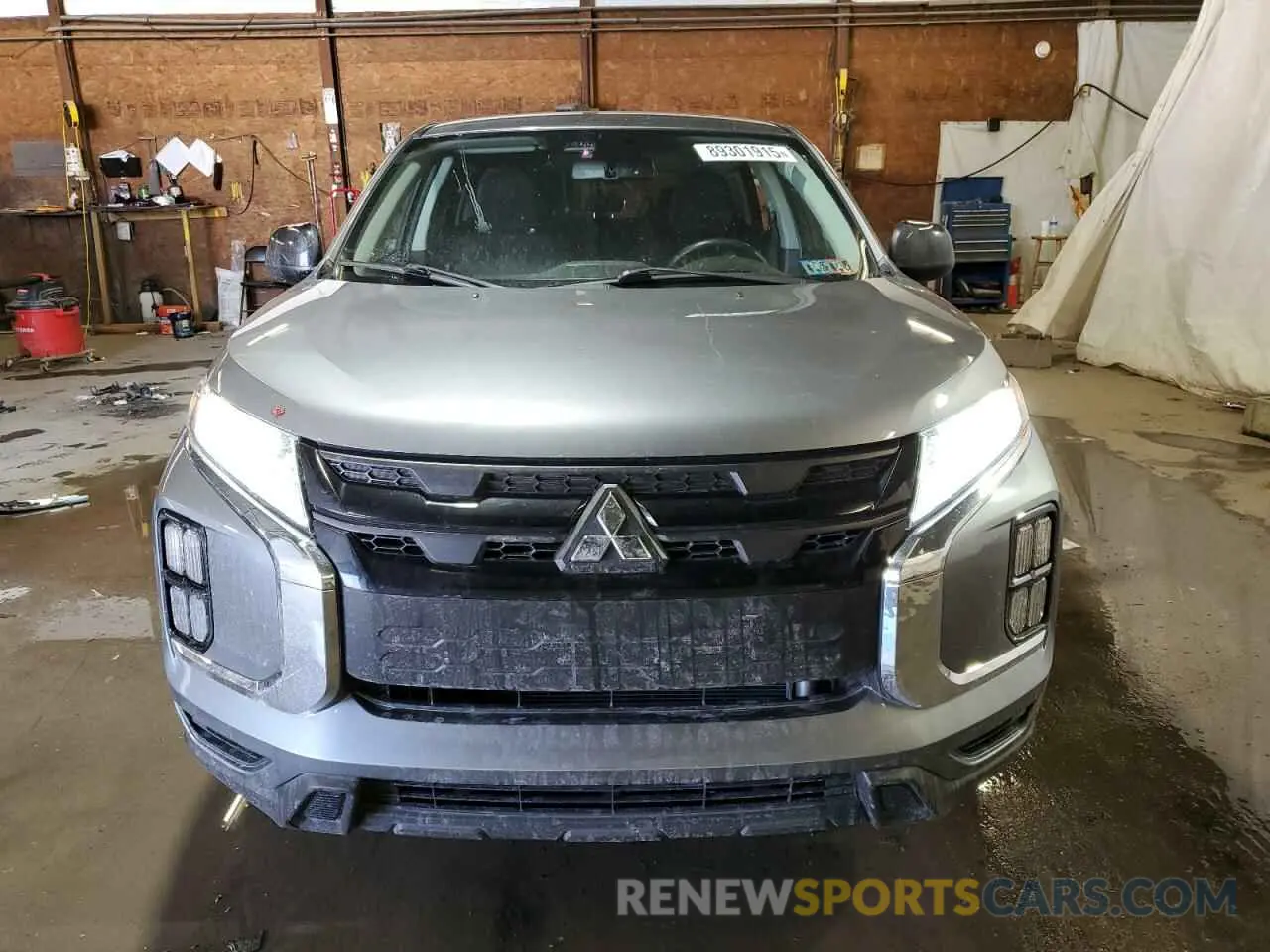 5 Photograph of a damaged car JA4ARUAU2MU020620 MITSUBISHI OUTLANDER 2021