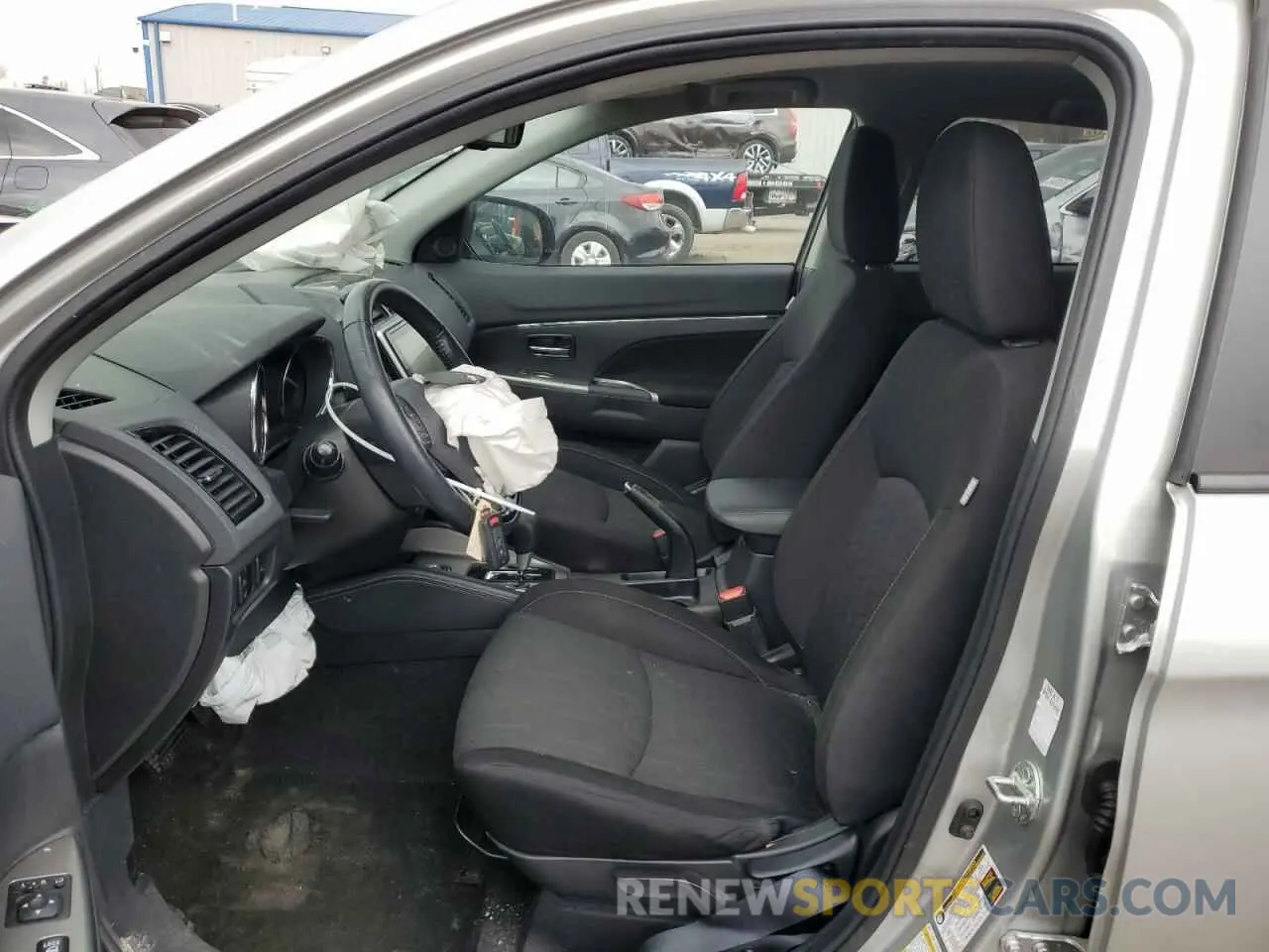 7 Фотография поврежденного автомобиля JA4ARUAU5MU029182 MITSUBISHI OUTLANDER 2021