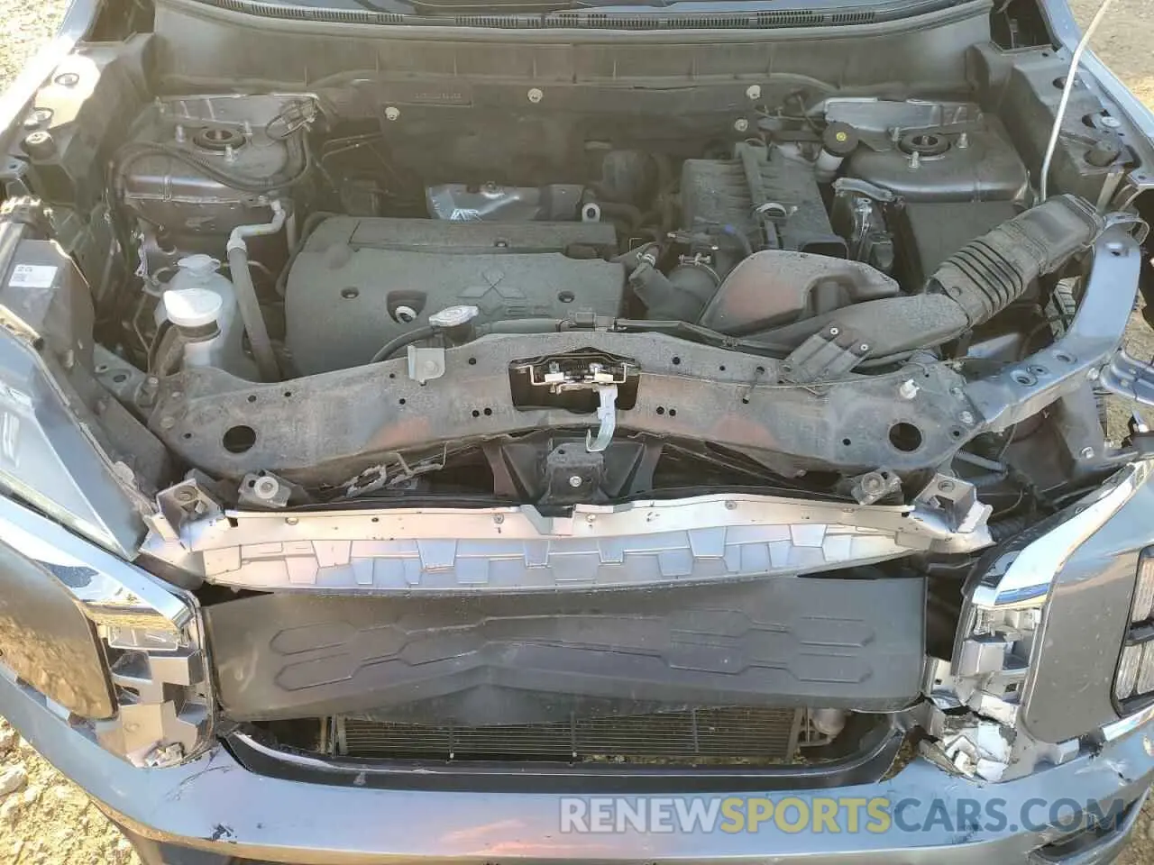 12 Фотография поврежденного автомобиля JA4ARUAU5MU036438 MITSUBISHI OUTLANDER 2021