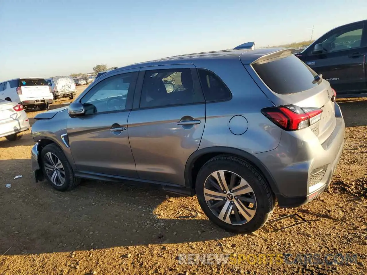 2 Фотография поврежденного автомобиля JA4ARUAU5MU036438 MITSUBISHI OUTLANDER 2021