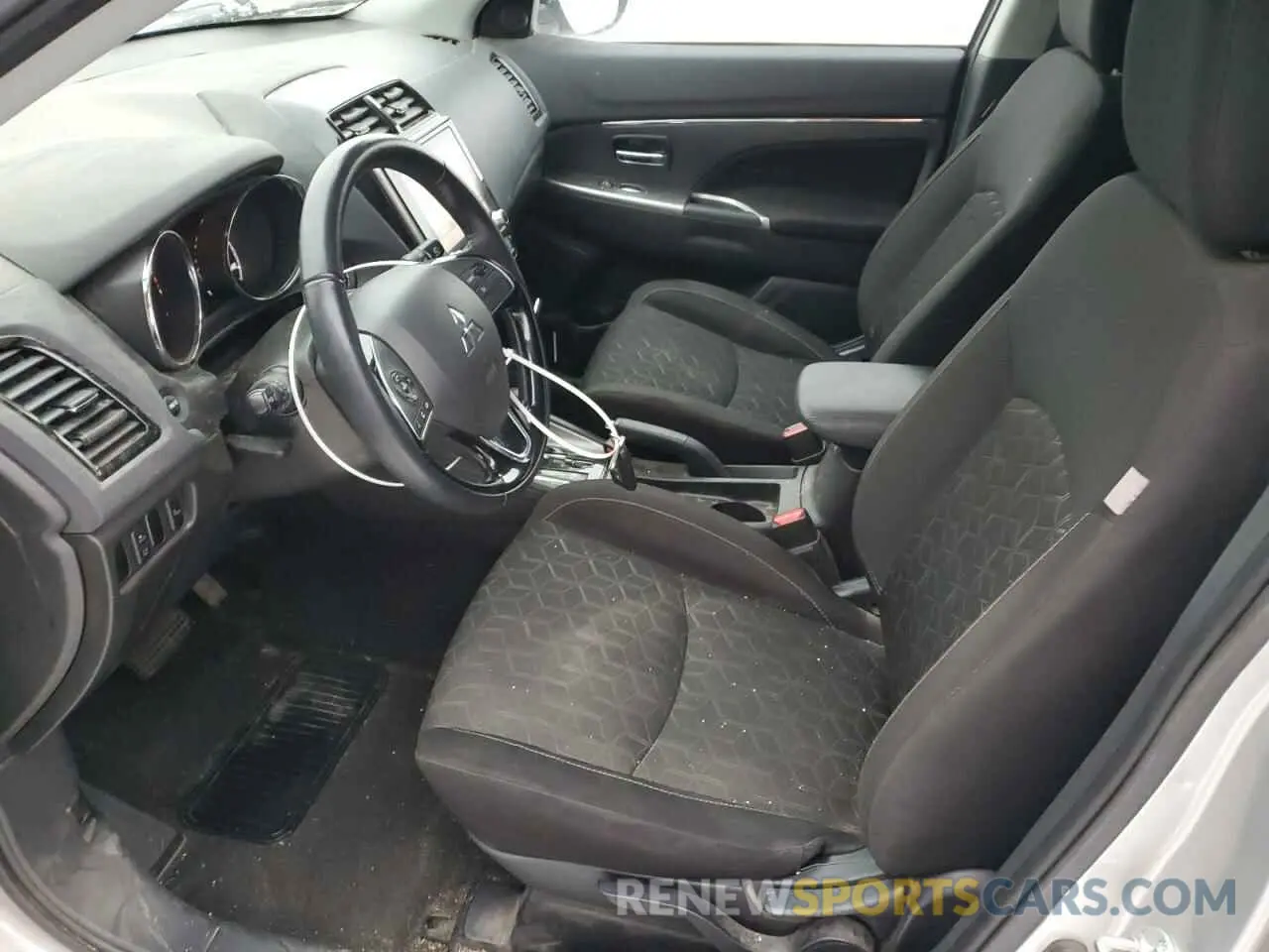7 Фотография поврежденного автомобиля JA4ARUAU7MU026557 MITSUBISHI OUTLANDER 2021