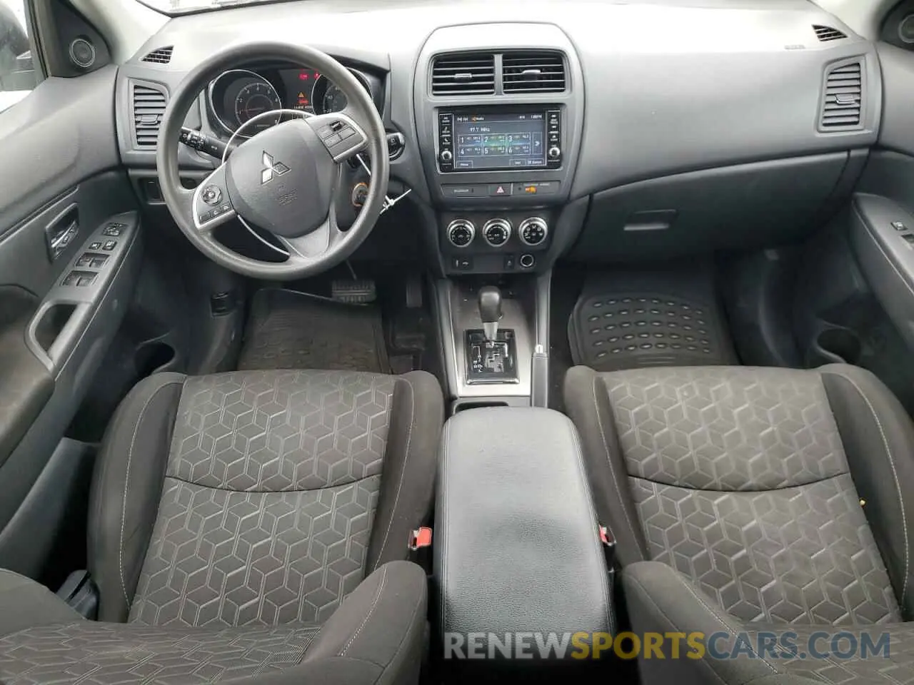 8 Фотография поврежденного автомобиля JA4ARUAU7MU034416 MITSUBISHI OUTLANDER 2021
