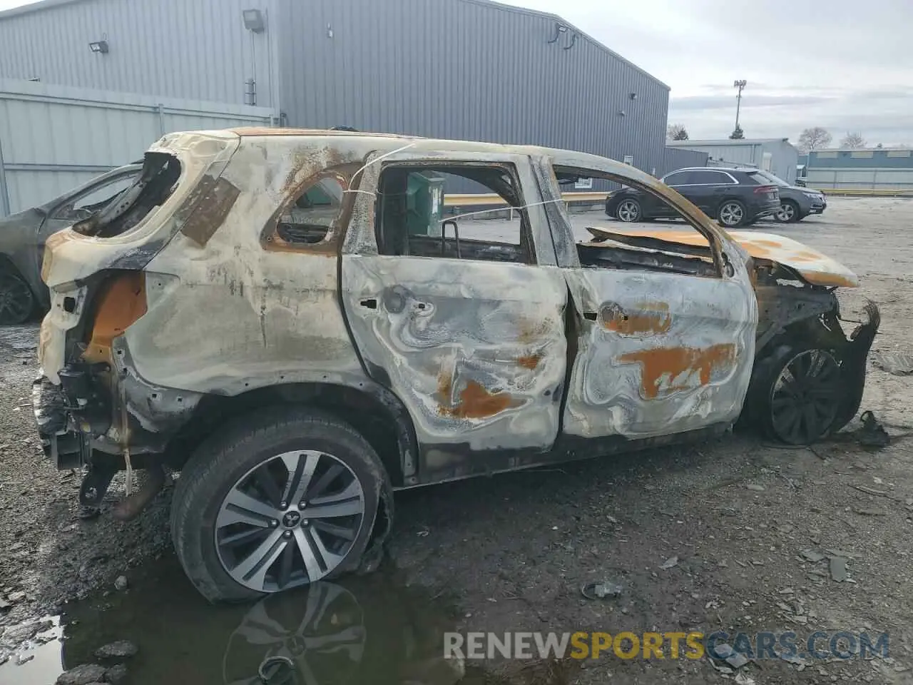 3 Photograph of a damaged car JA4ARUAUXMU022826 MITSUBISHI OUTLANDER 2021