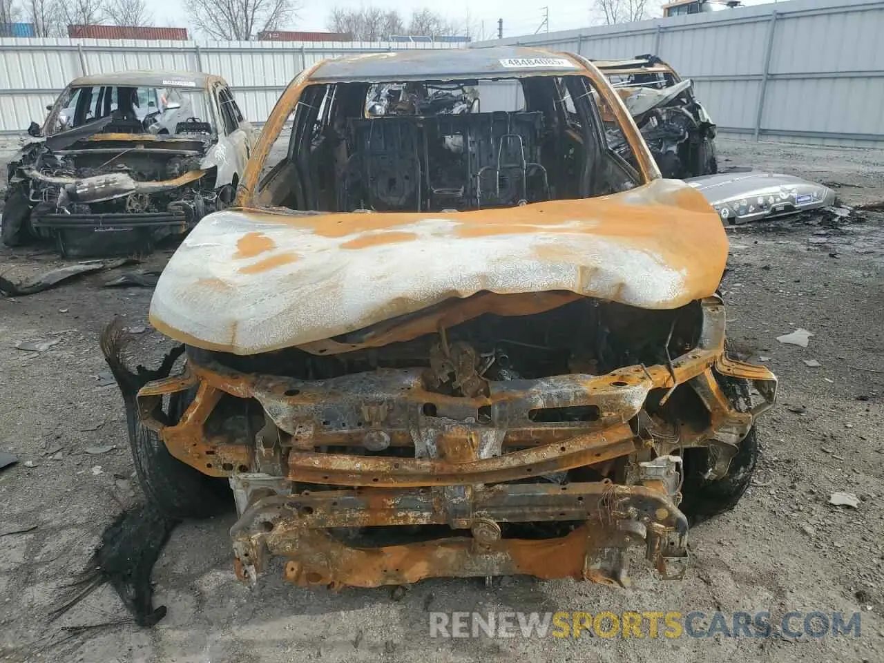 5 Photograph of a damaged car JA4ARUAUXMU022826 MITSUBISHI OUTLANDER 2021