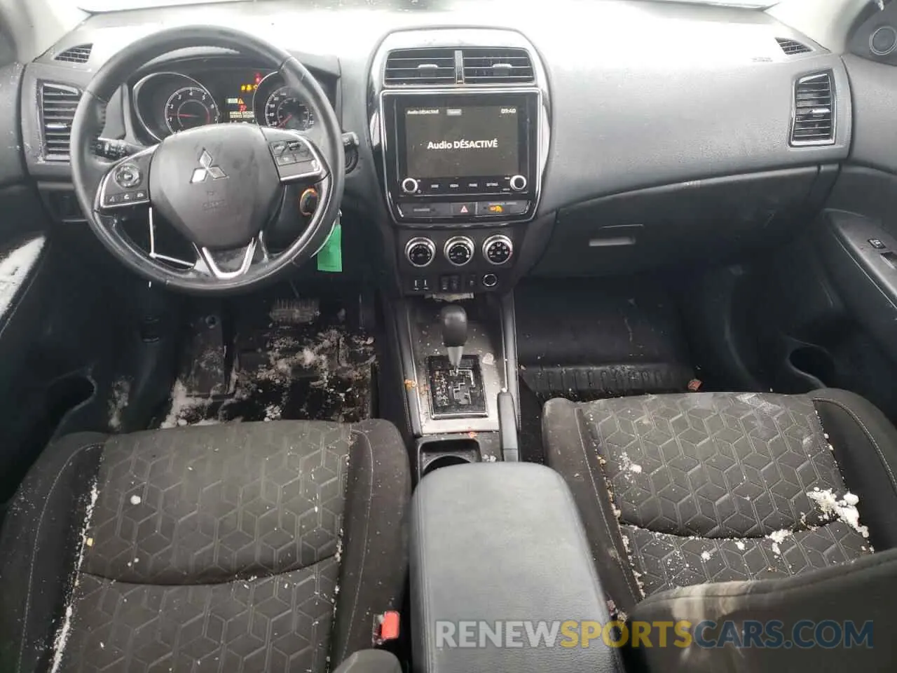 8 Photograph of a damaged car JA4AJVAW3NU604850 MITSUBISHI OUTLANDER 2022