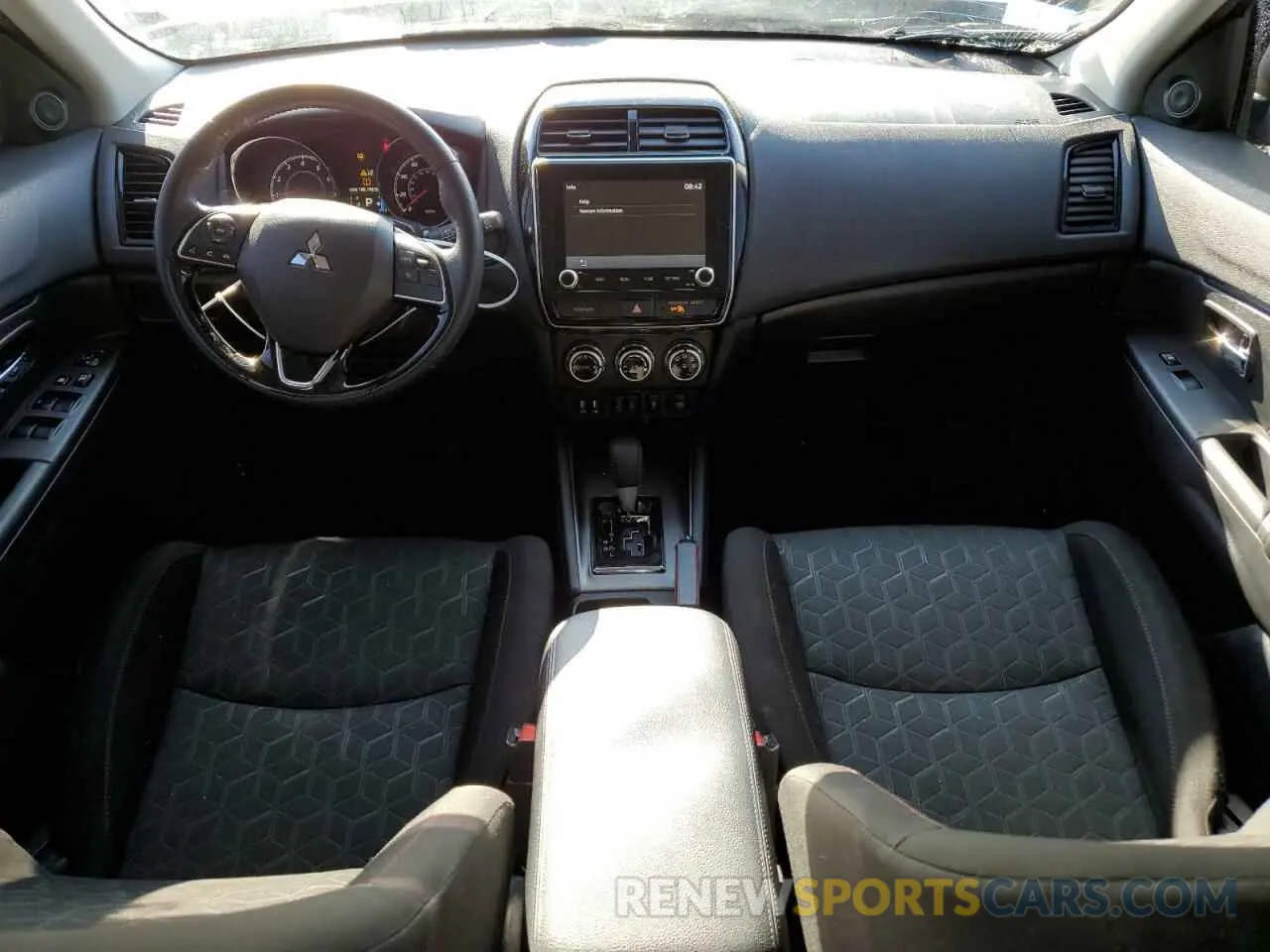 8 Фотография поврежденного автомобиля JA4APUAU3NU017426 MITSUBISHI OUTLANDER 2022