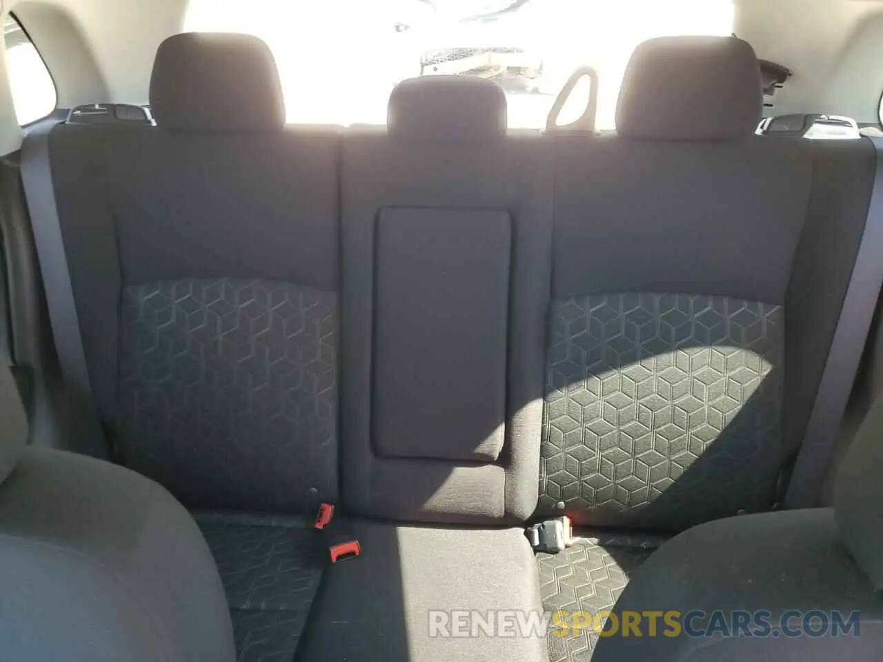 10 Фотография поврежденного автомобиля JA4APUAU6NU008428 MITSUBISHI OUTLANDER 2022